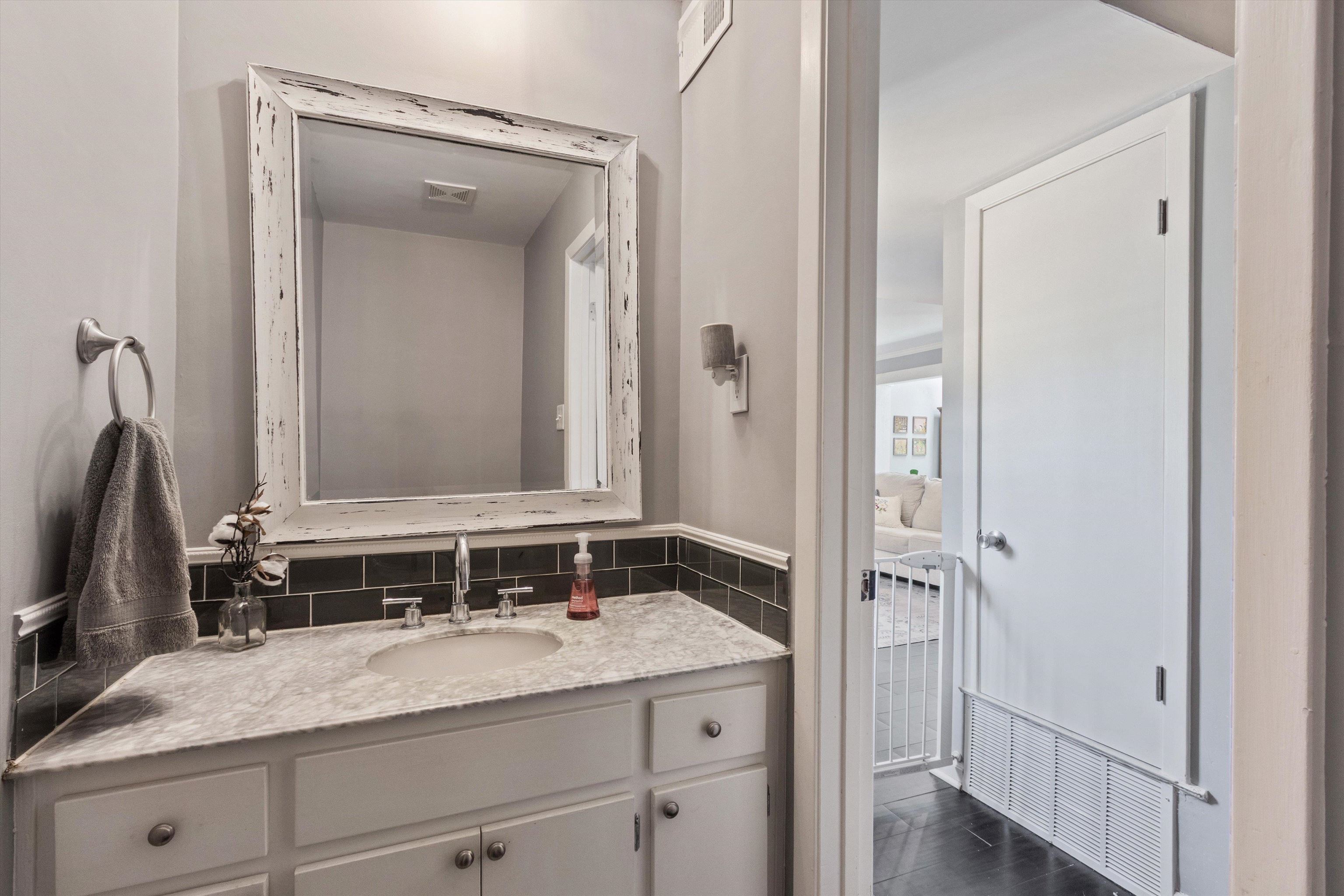 8467 ROTHCHILD RD Unit: 34