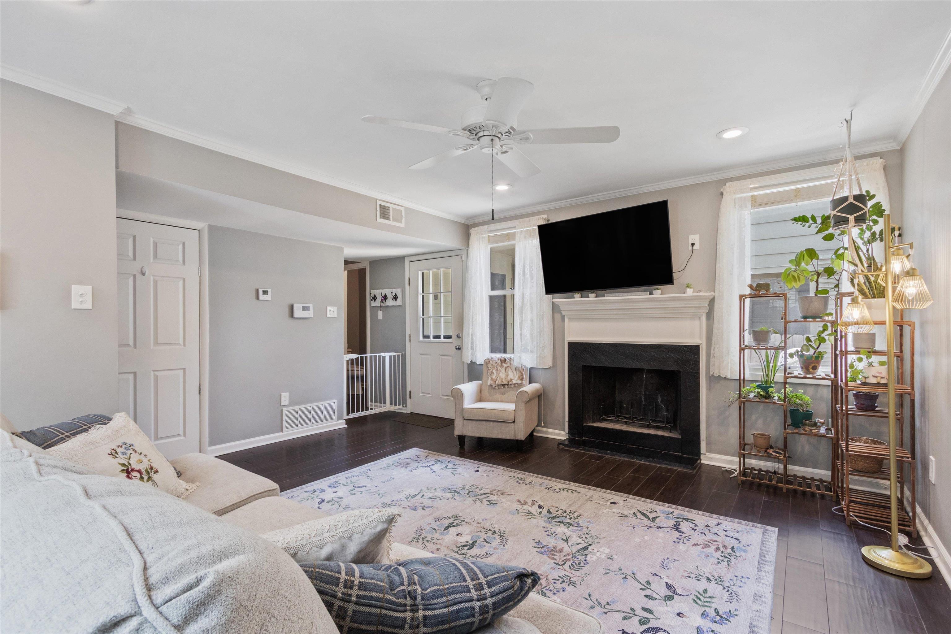 8467 ROTHCHILD RD Unit: 34