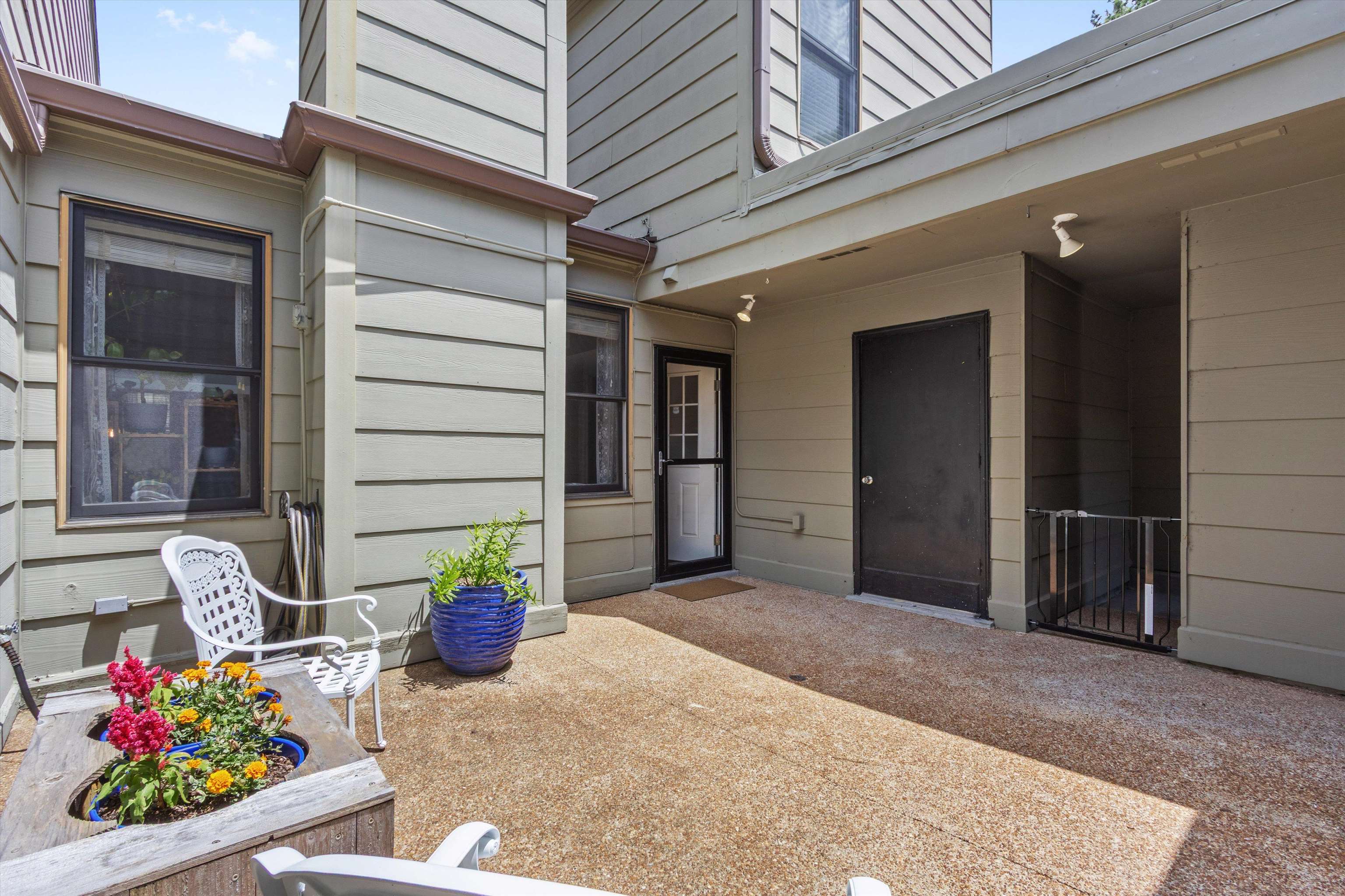 8467 ROTHCHILD RD Unit: 34