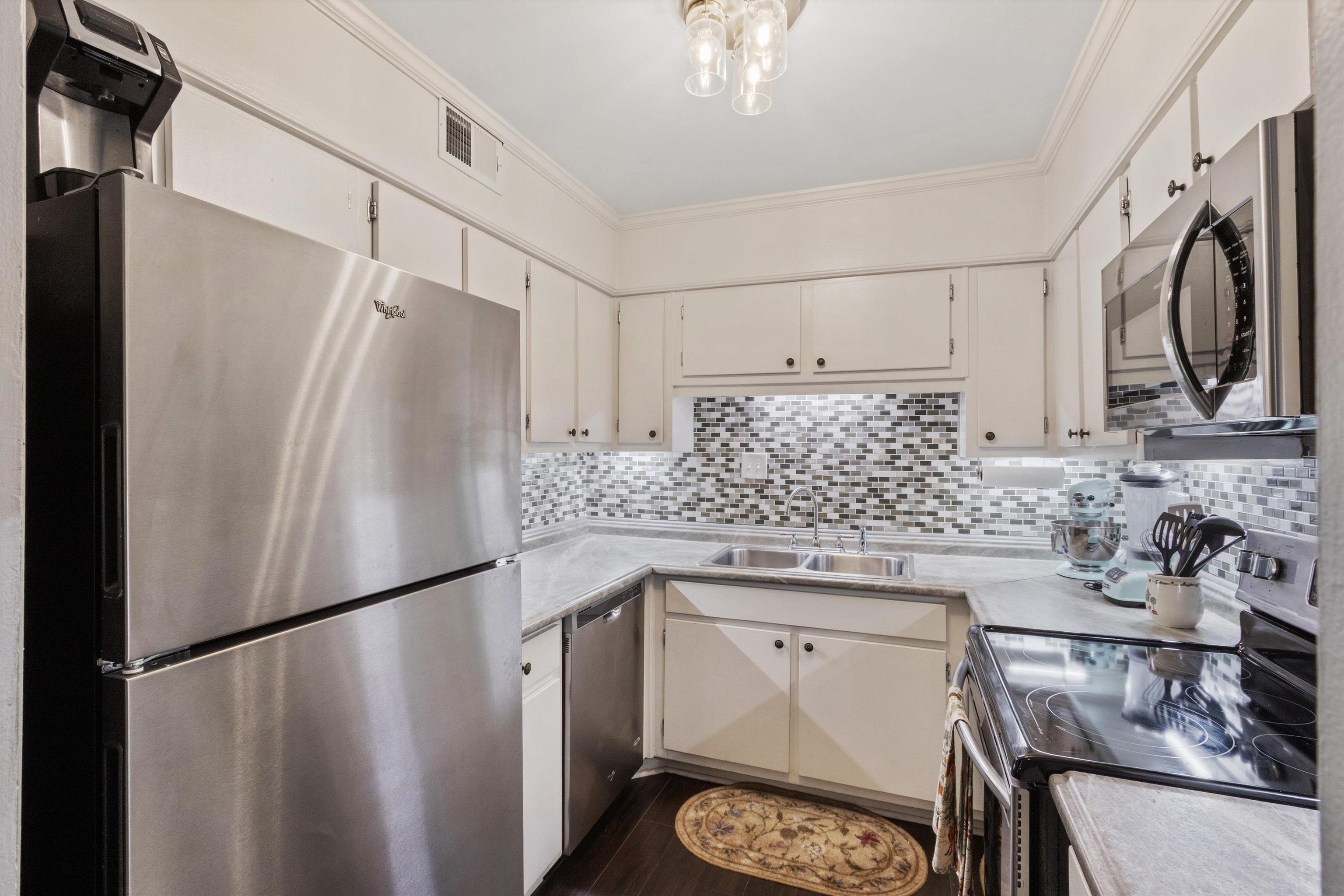 8467 ROTHCHILD RD Unit: 34