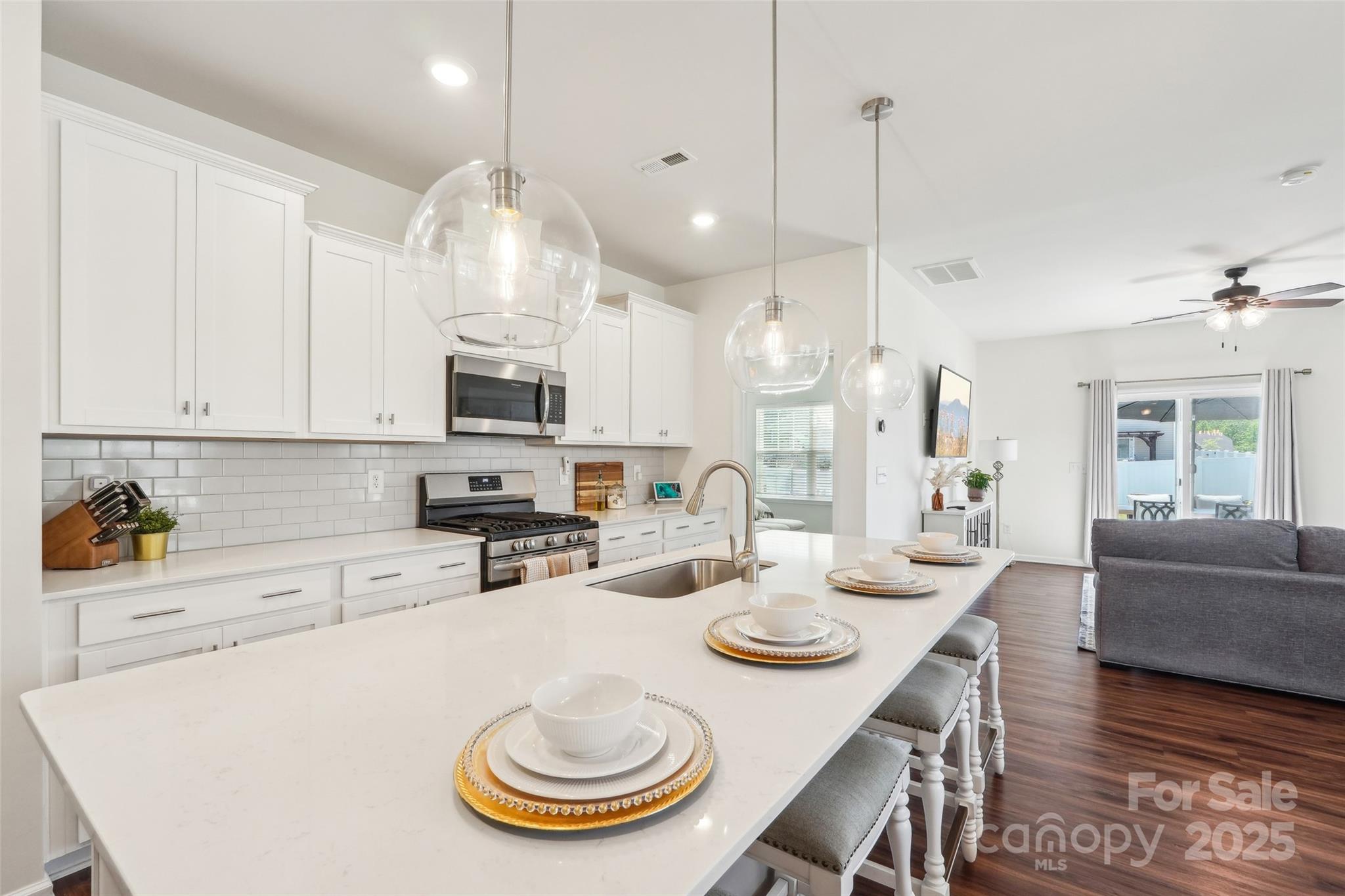 6878 Spring Peeper Lane