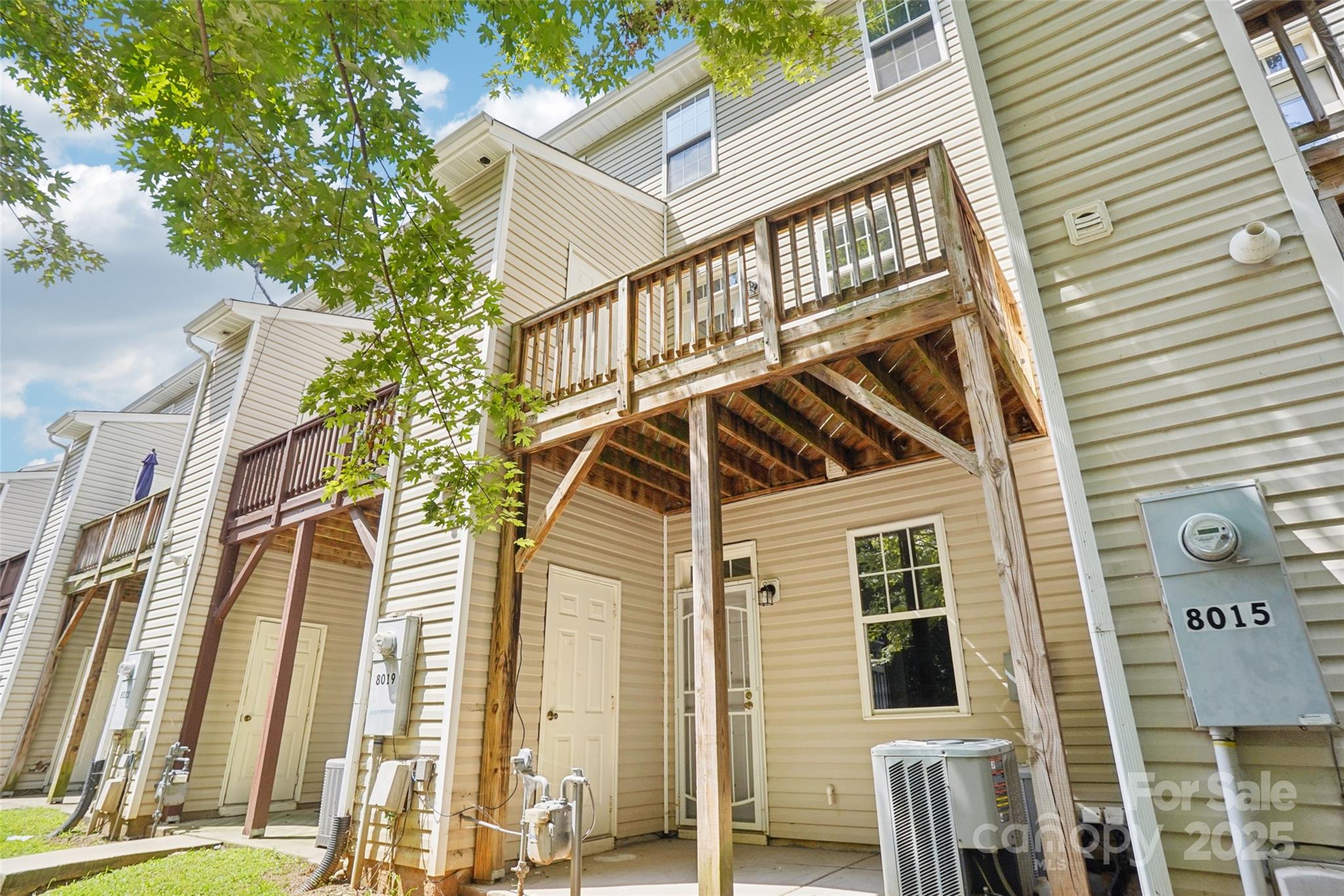 8019 Kings Creek Drive