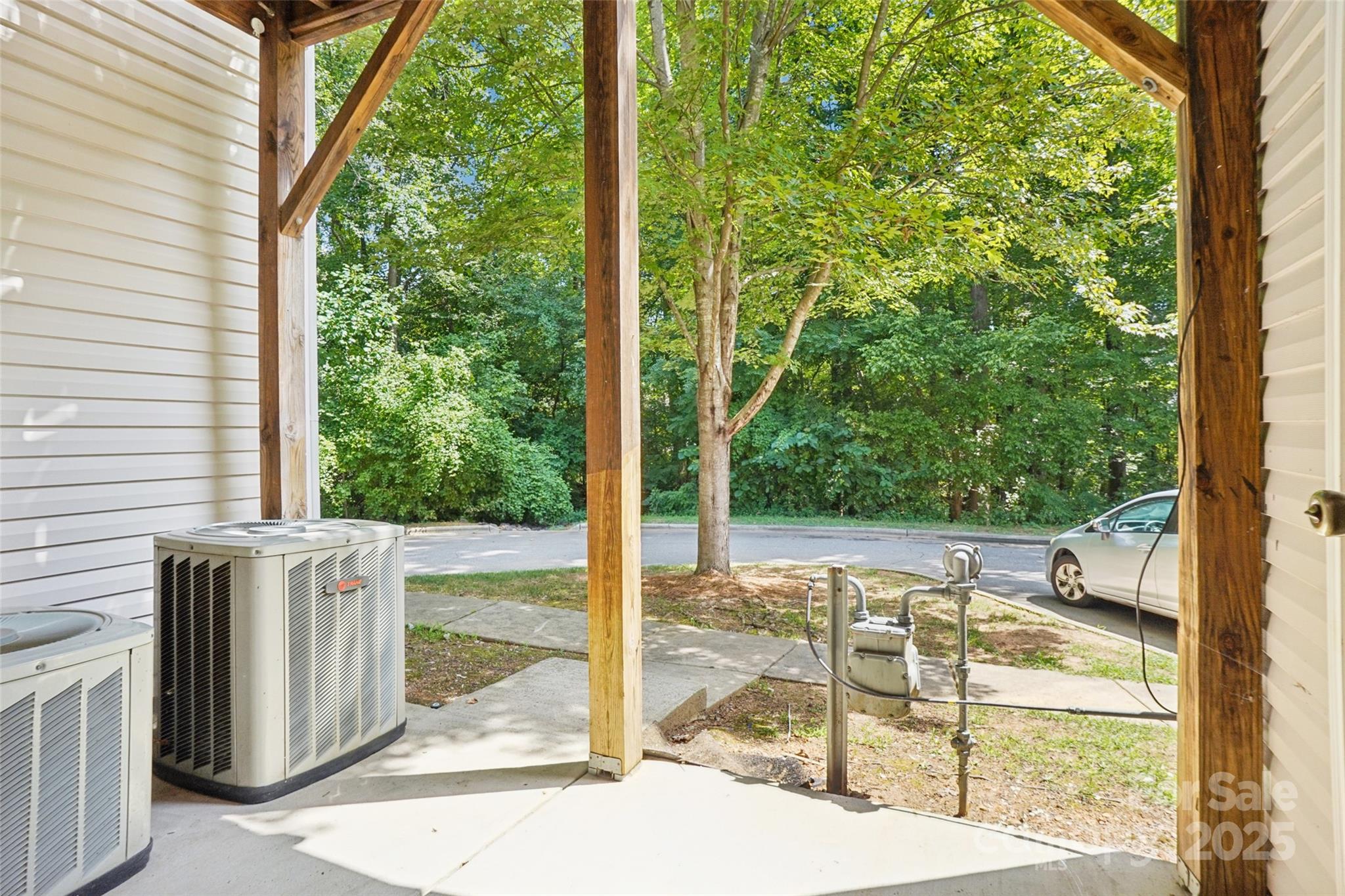 8019 Kings Creek Drive