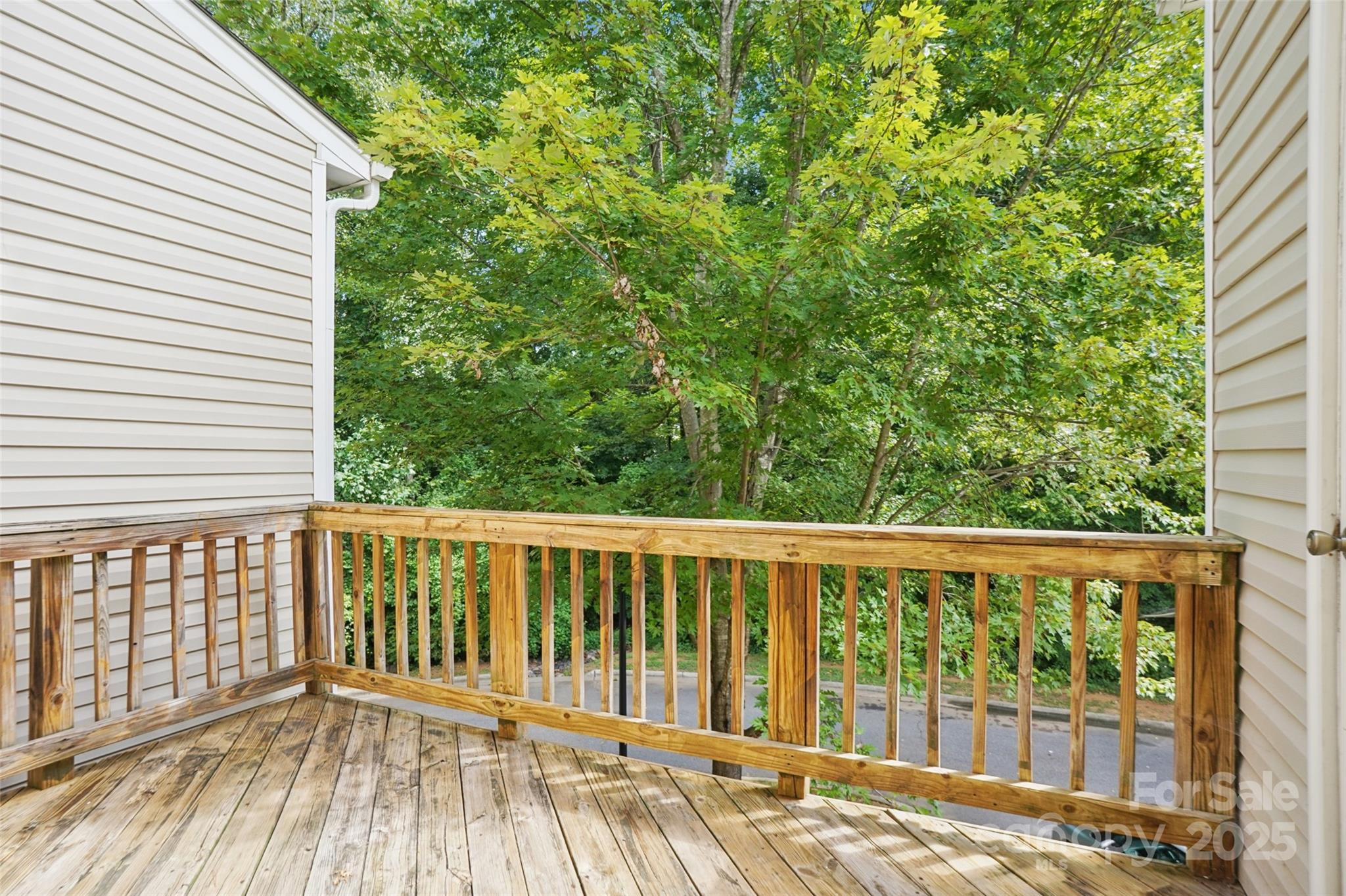 8019 Kings Creek Drive