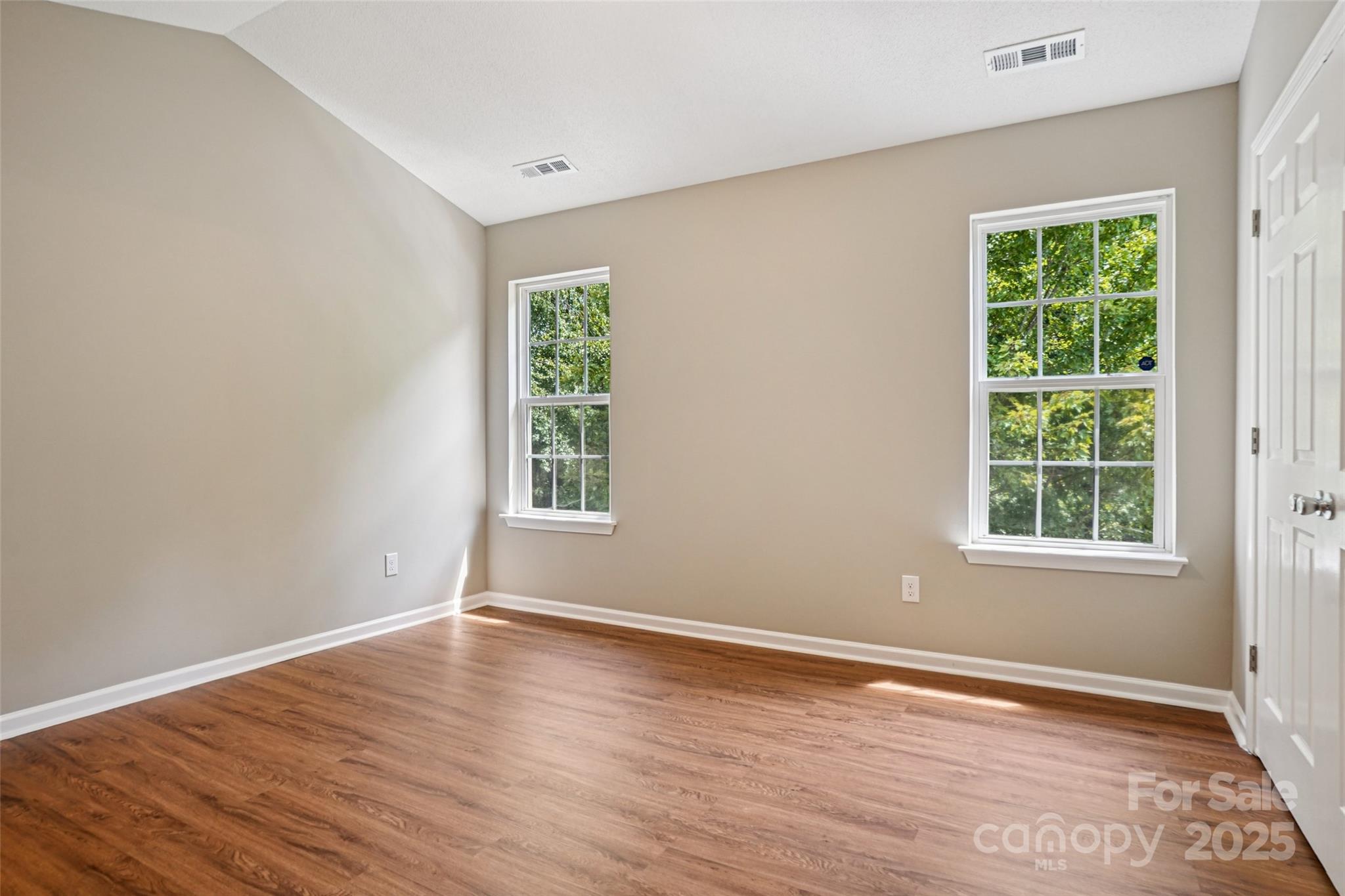 8019 Kings Creek Drive