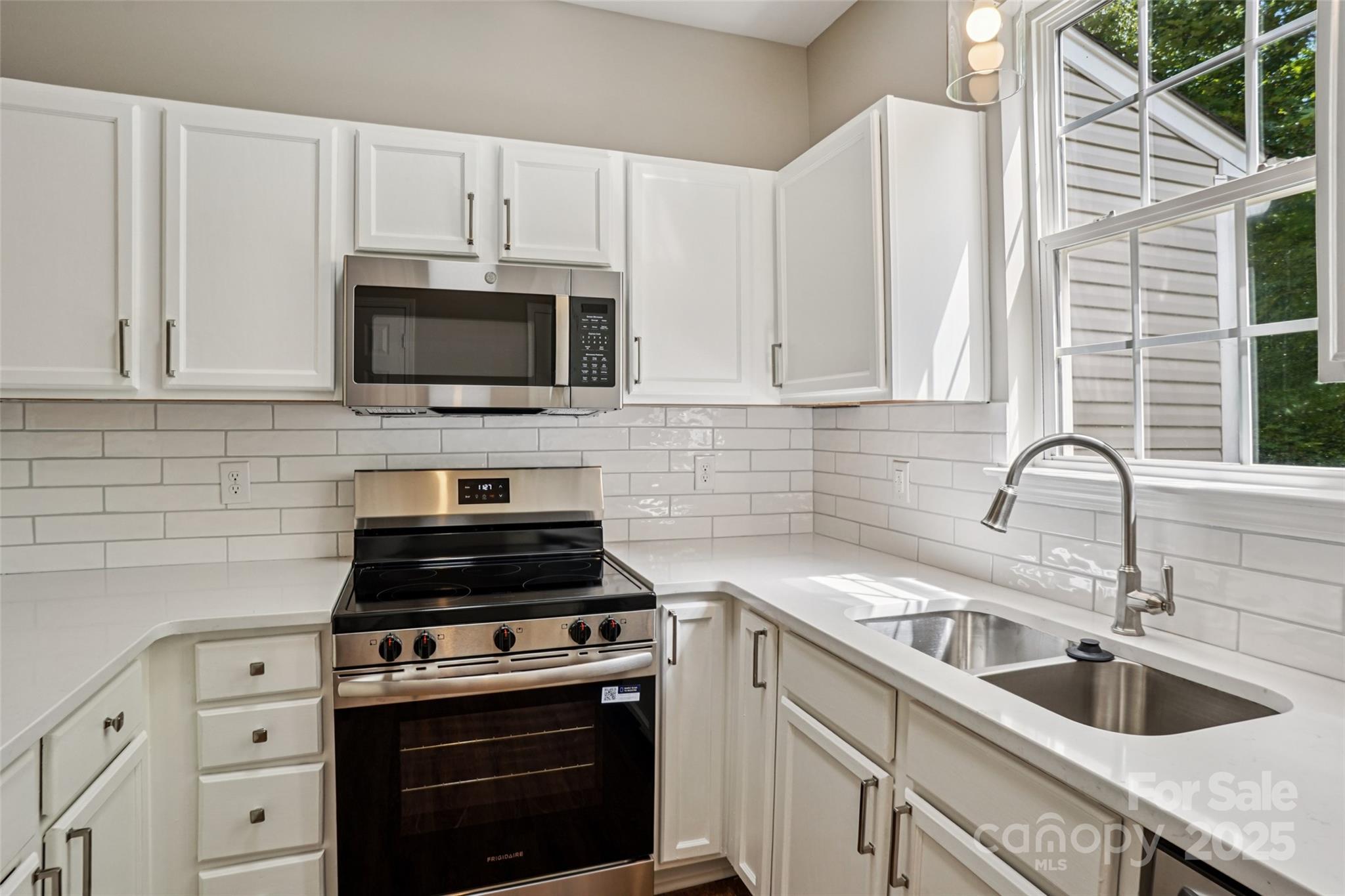 8019 Kings Creek Drive