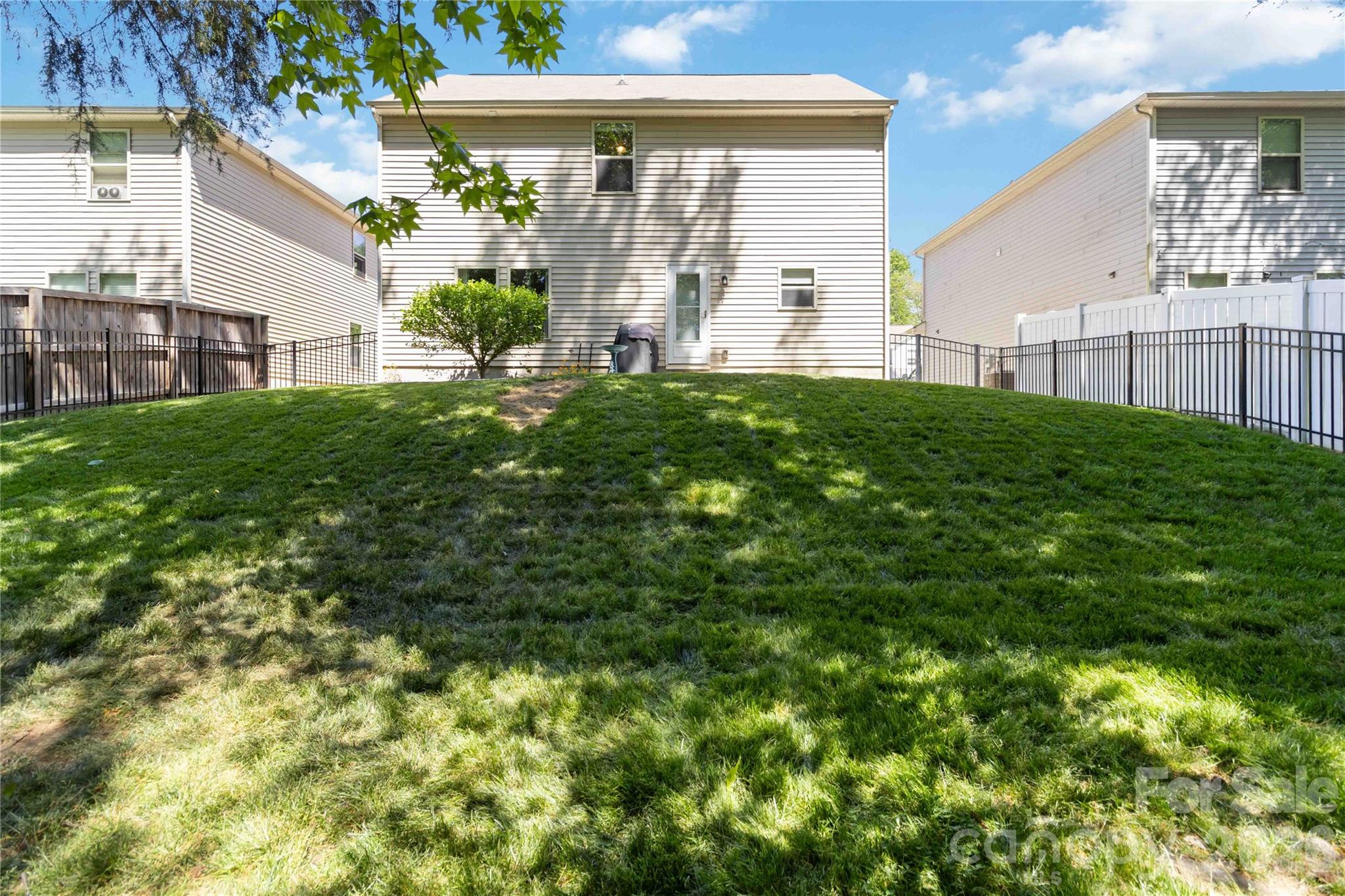 622 Oldham Lane