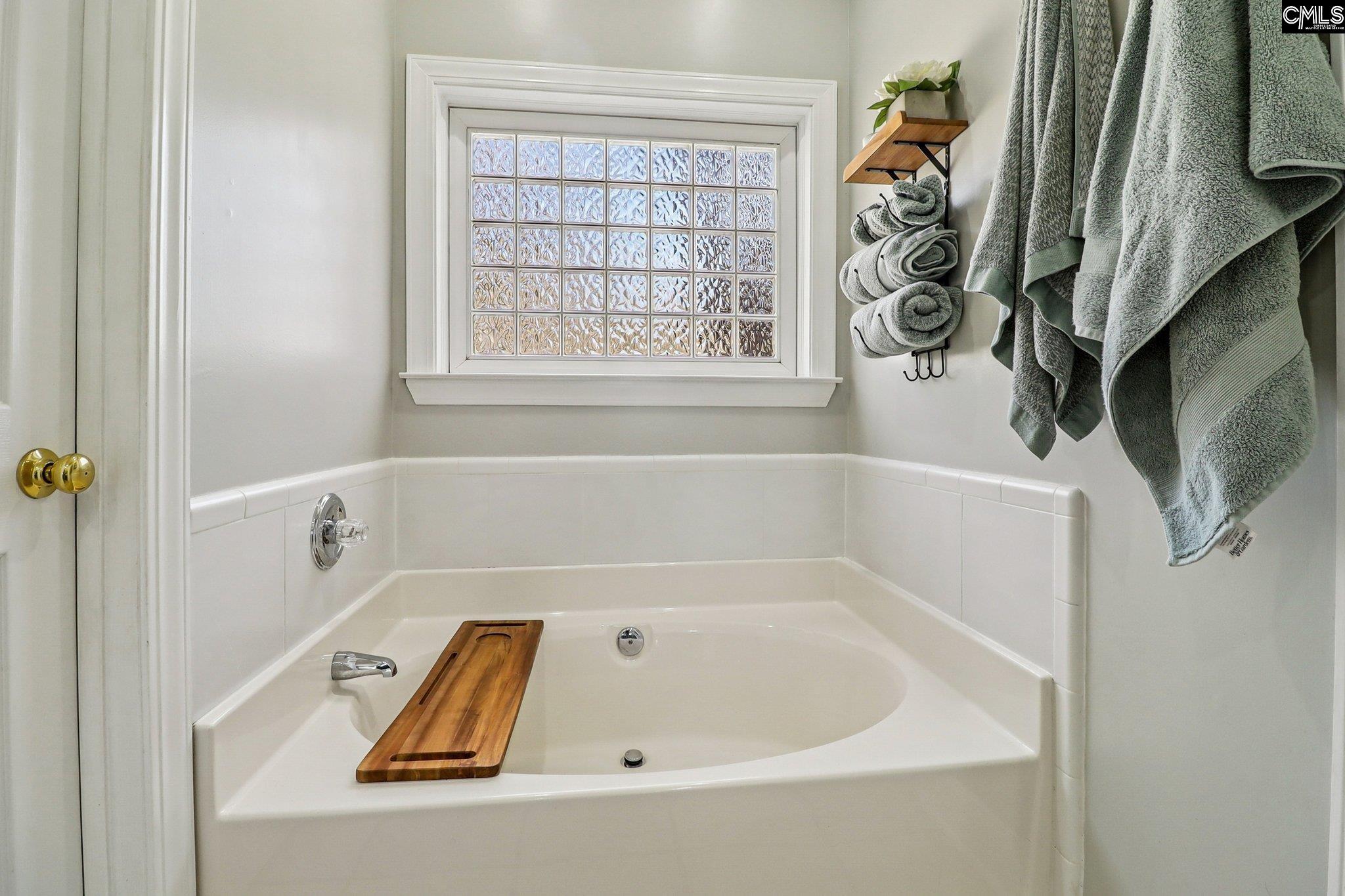 6 Blythewood Point Court