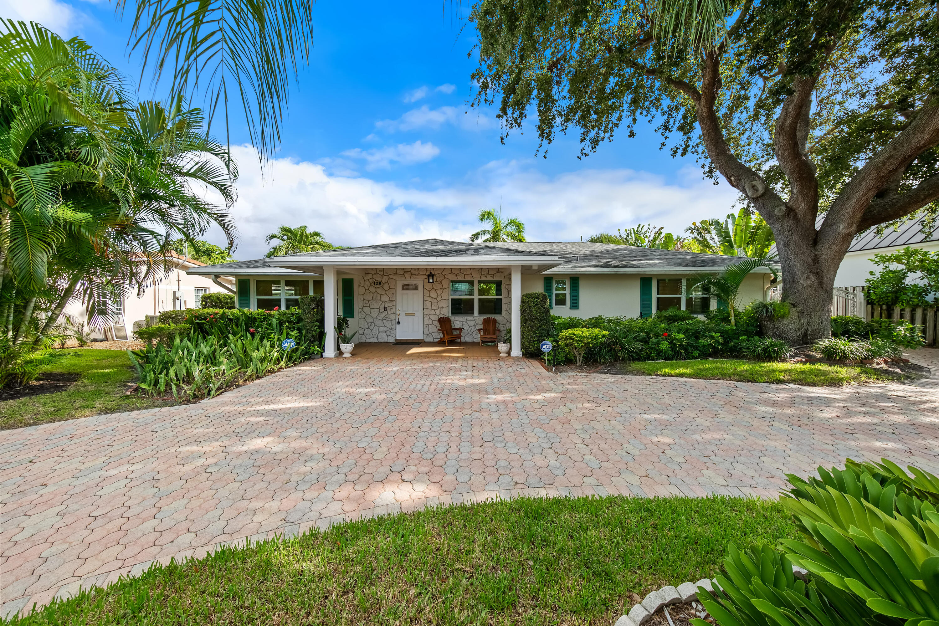 129 Alhambra Place