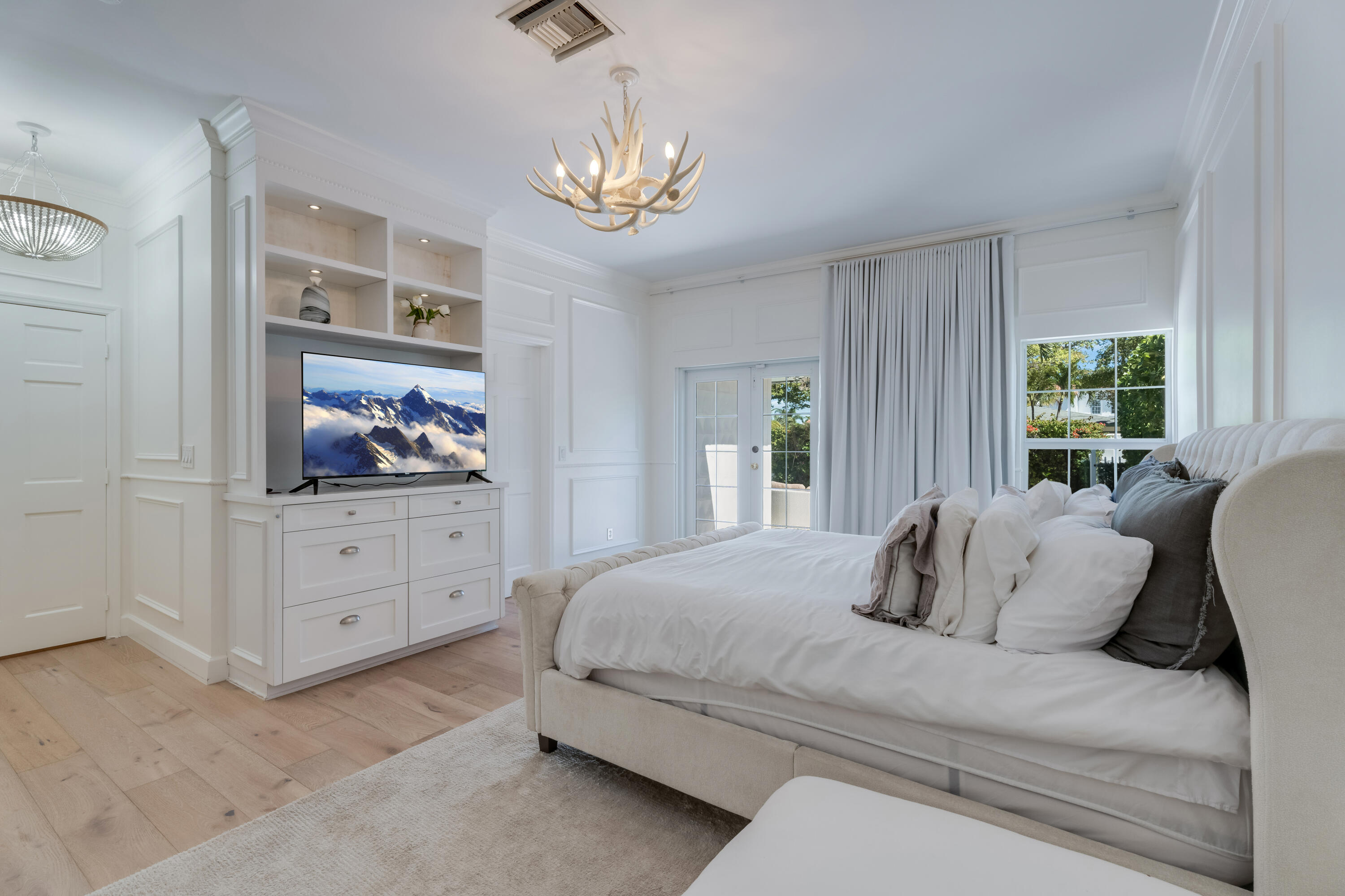 300 Greymon Drive