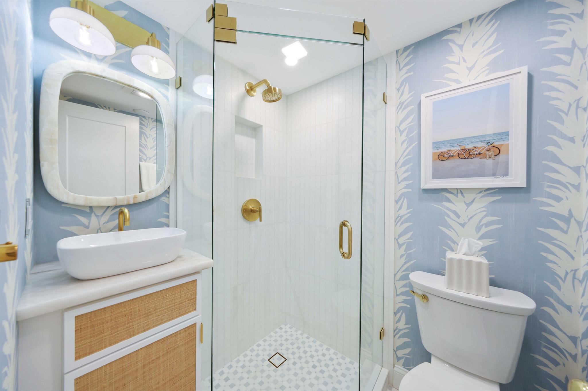 139 Sunrise Avenue 1040