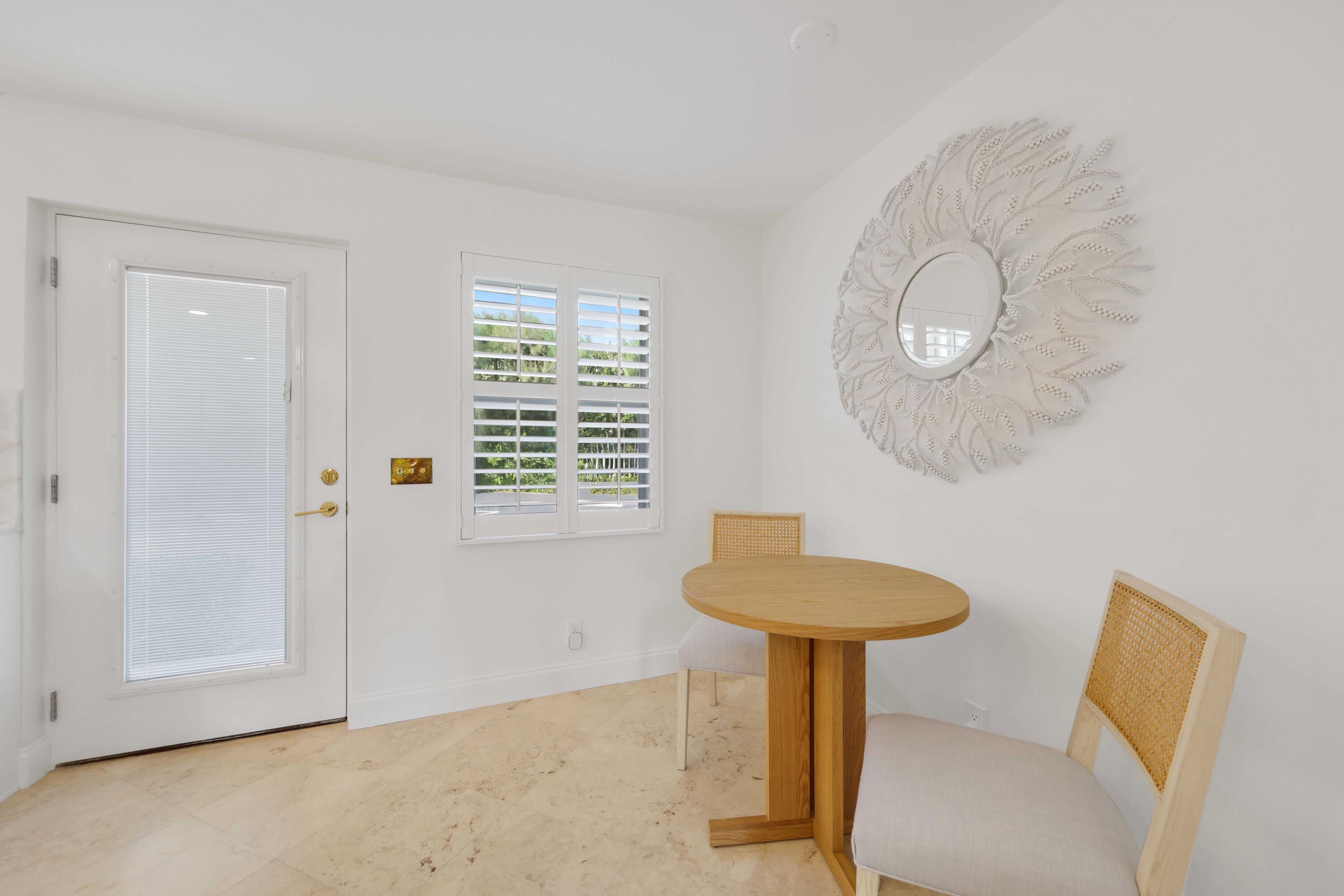 139 Sunrise Avenue 1040