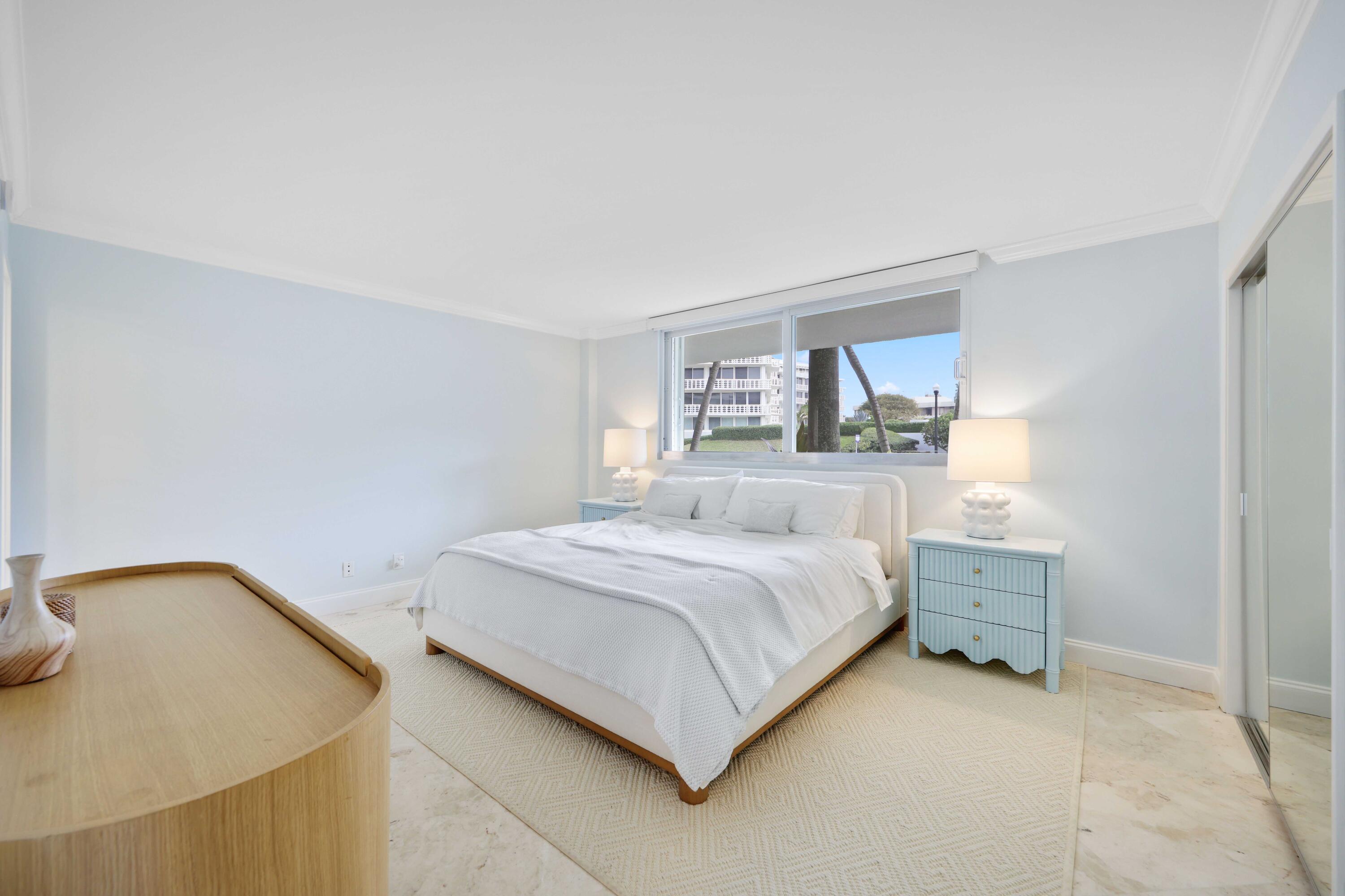 139 Sunrise Avenue 1040