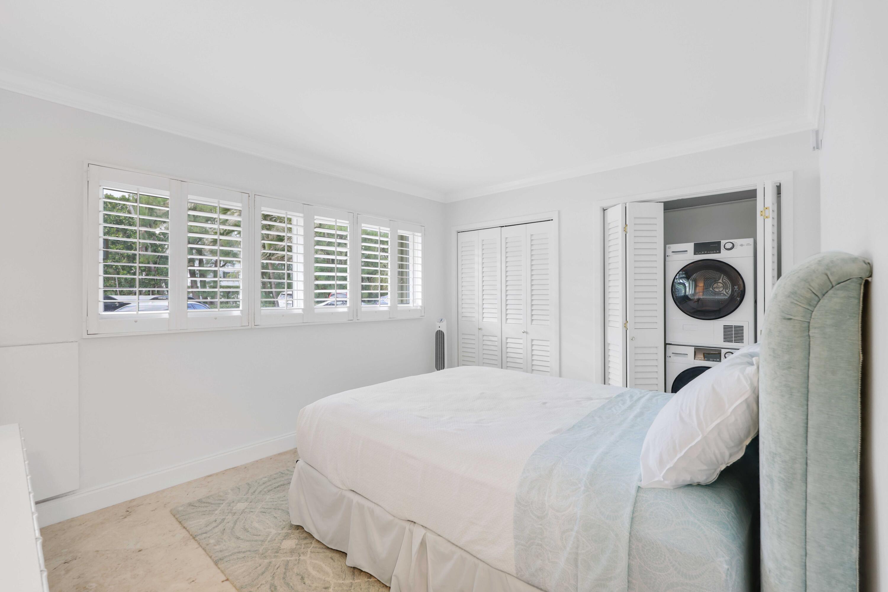 139 Sunrise Avenue 1040