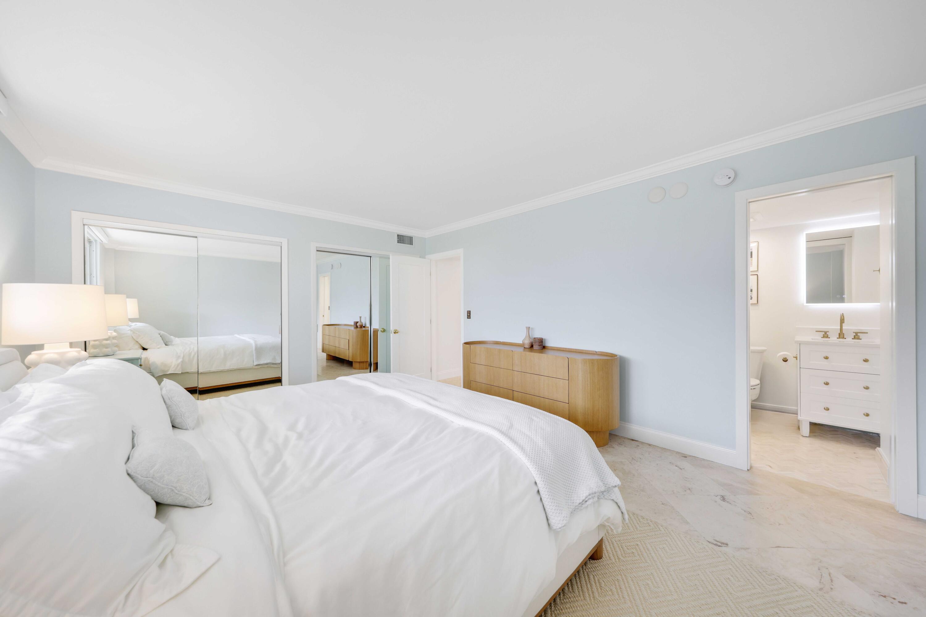 139 Sunrise Avenue 1040