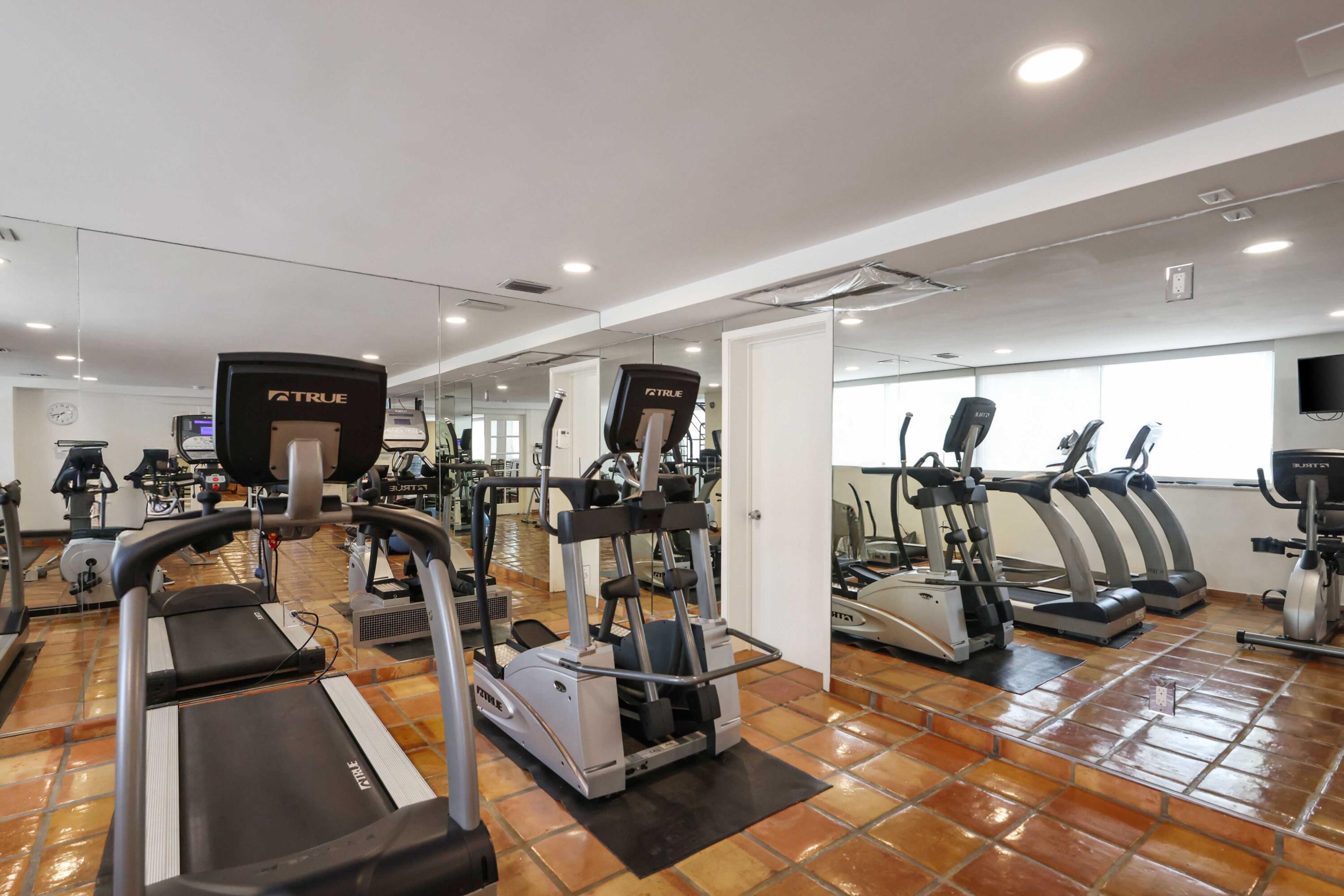 139 Sunrise Avenue 1040