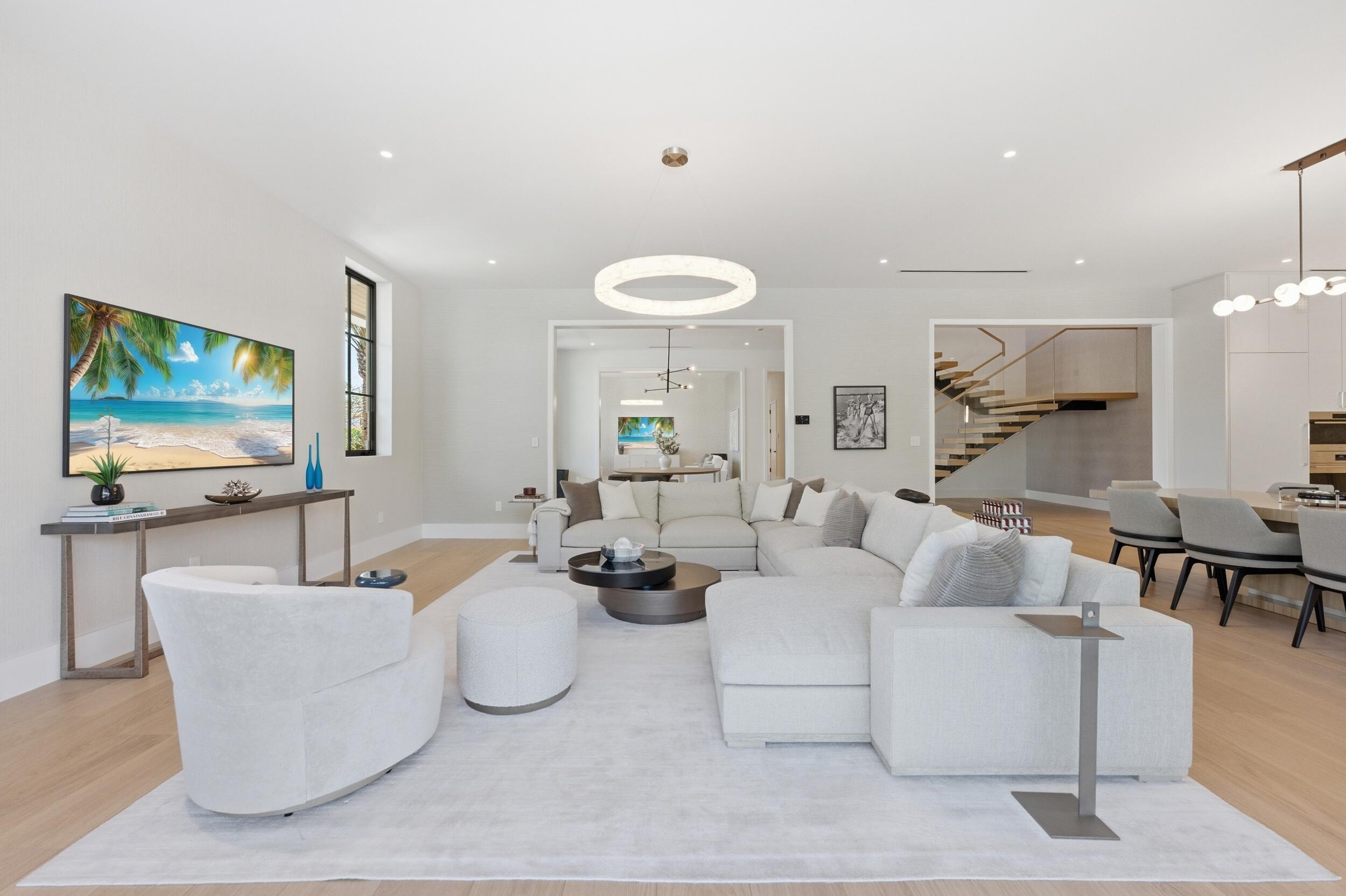 210 Cortez Road