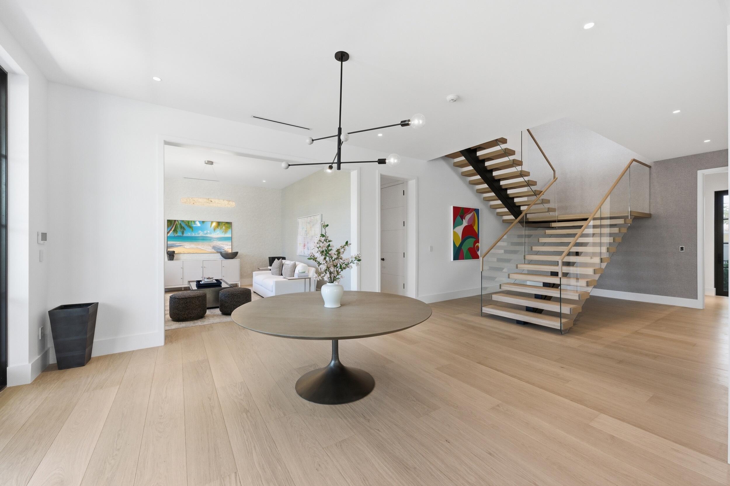 210 Cortez Road