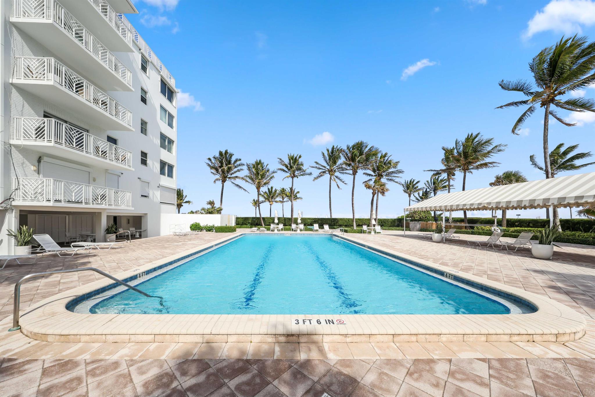 139 Sunrise Avenue 1040