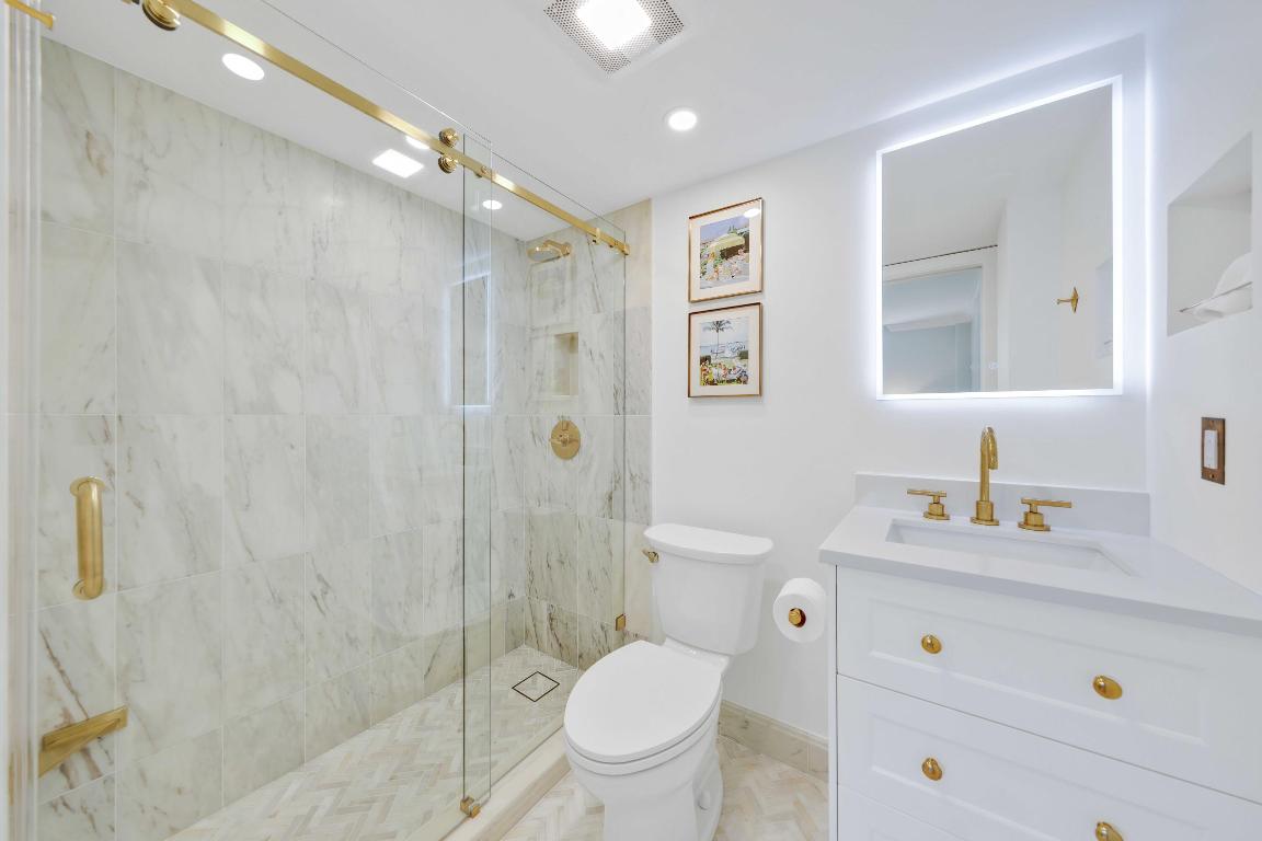 139 Sunrise Avenue 1040