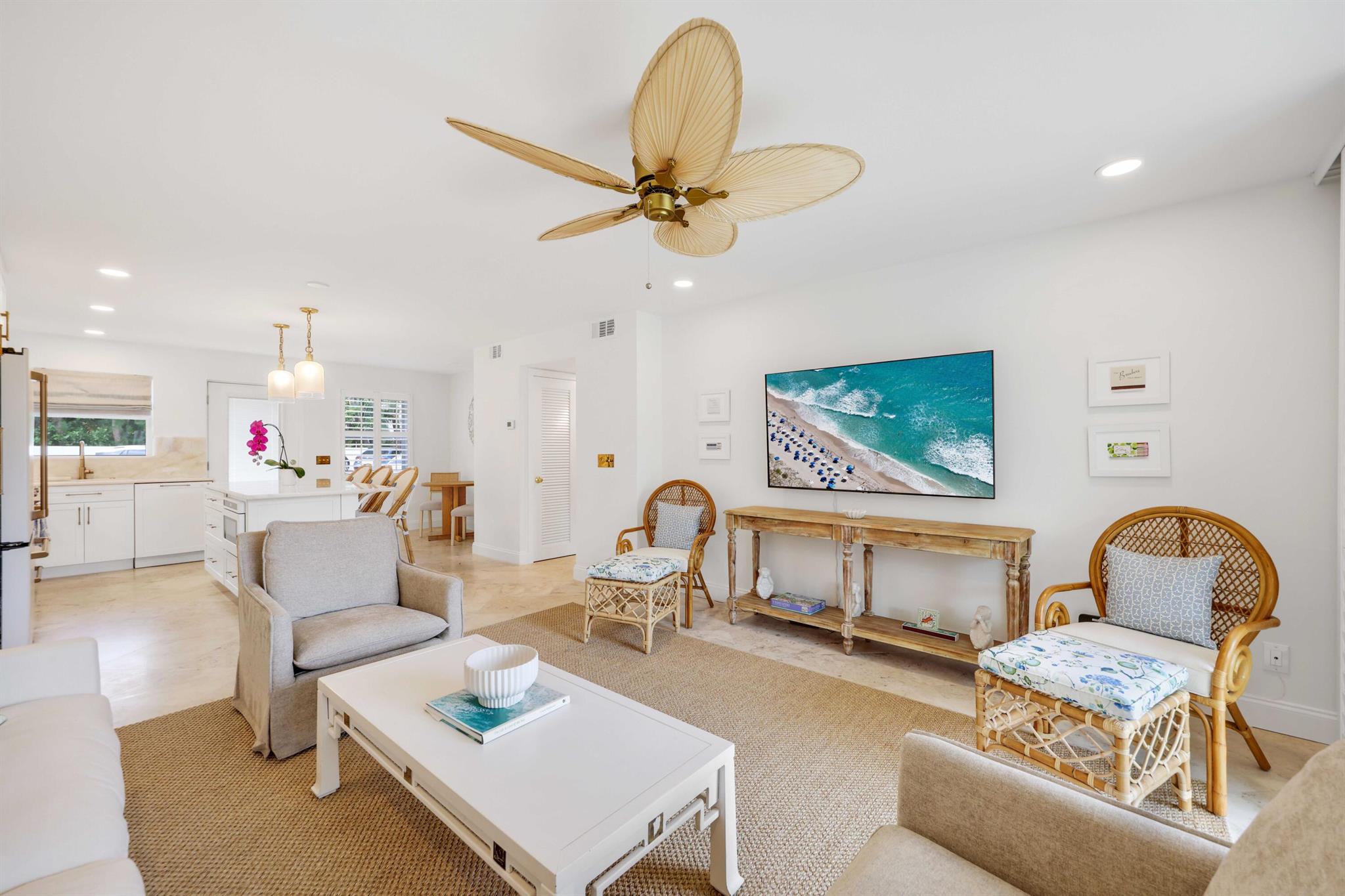 139 Sunrise Avenue 1040