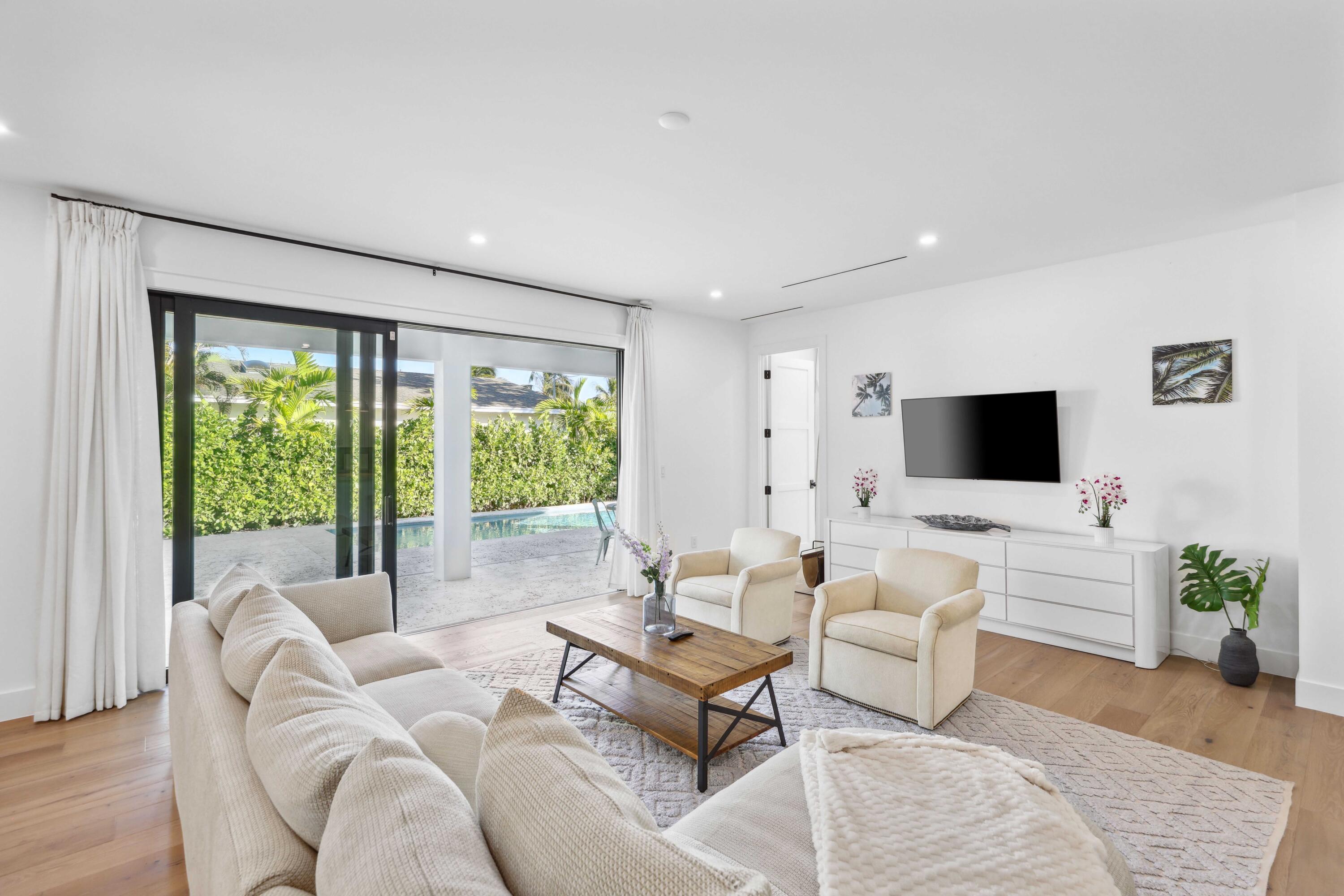 330 Laurie Road