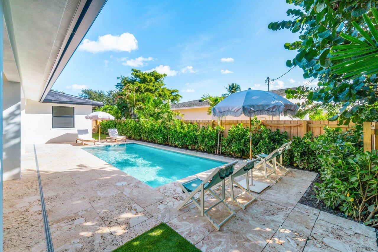 330 Laurie Road