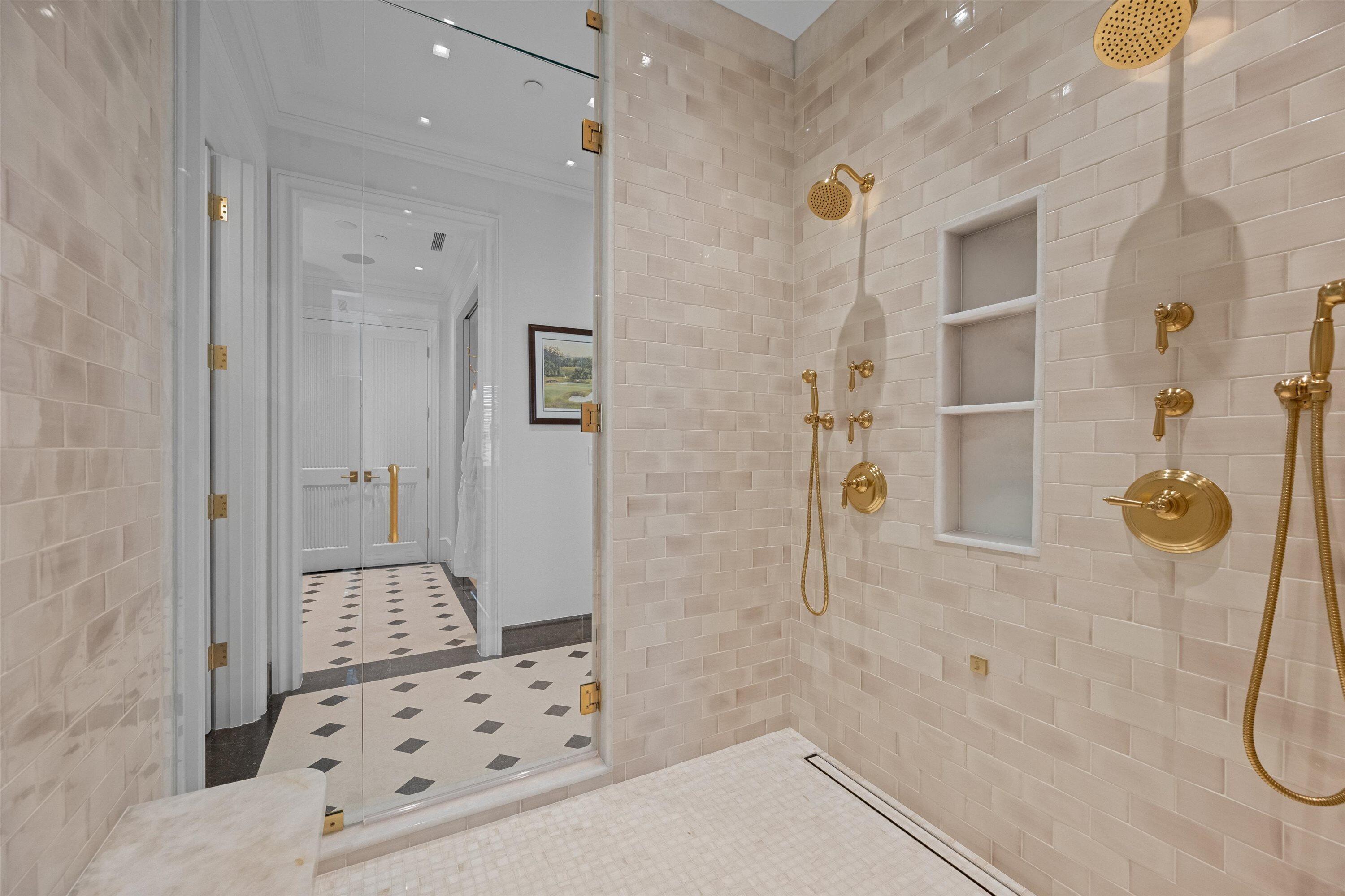 218 Brazilian Avenue