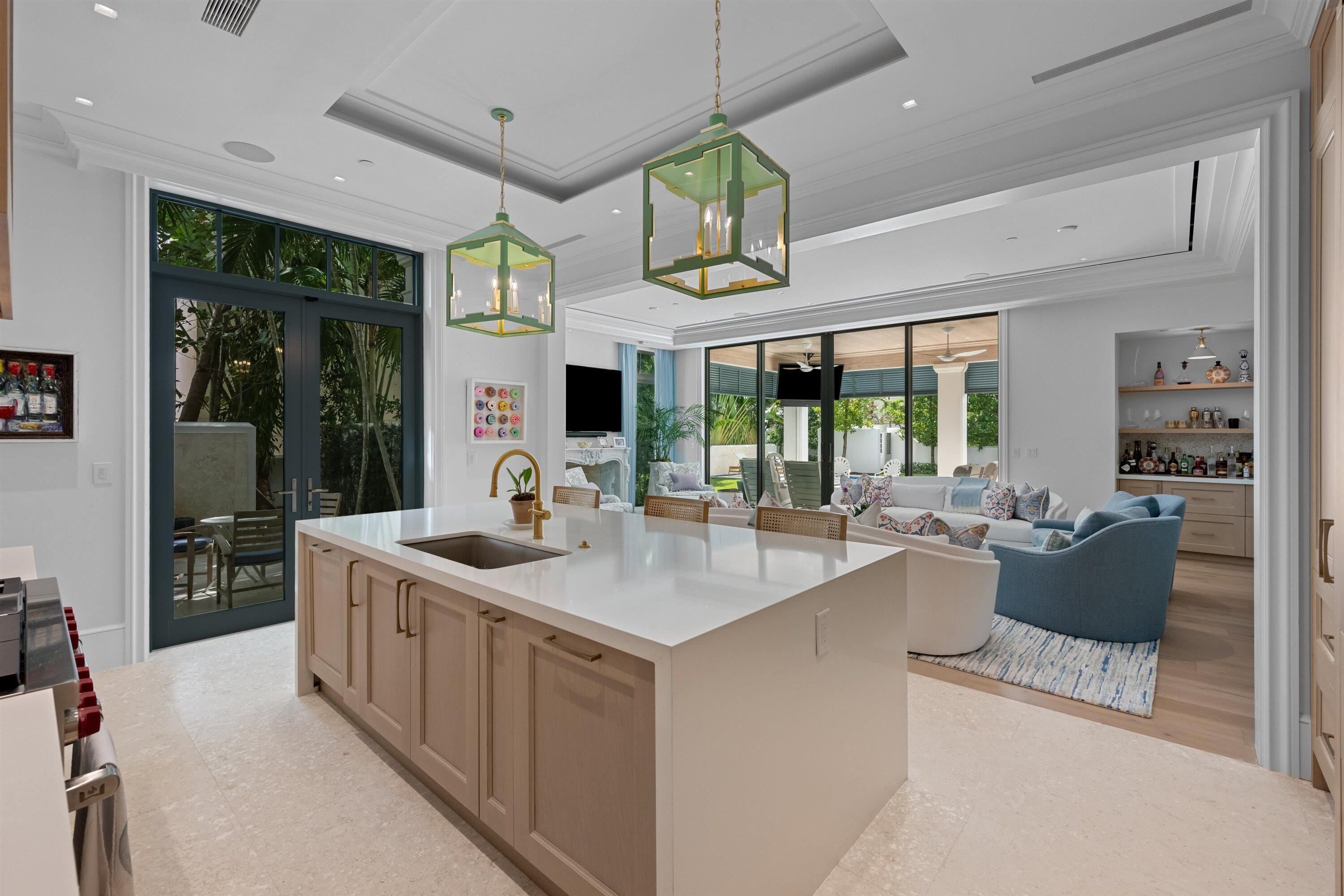 218 Brazilian Avenue