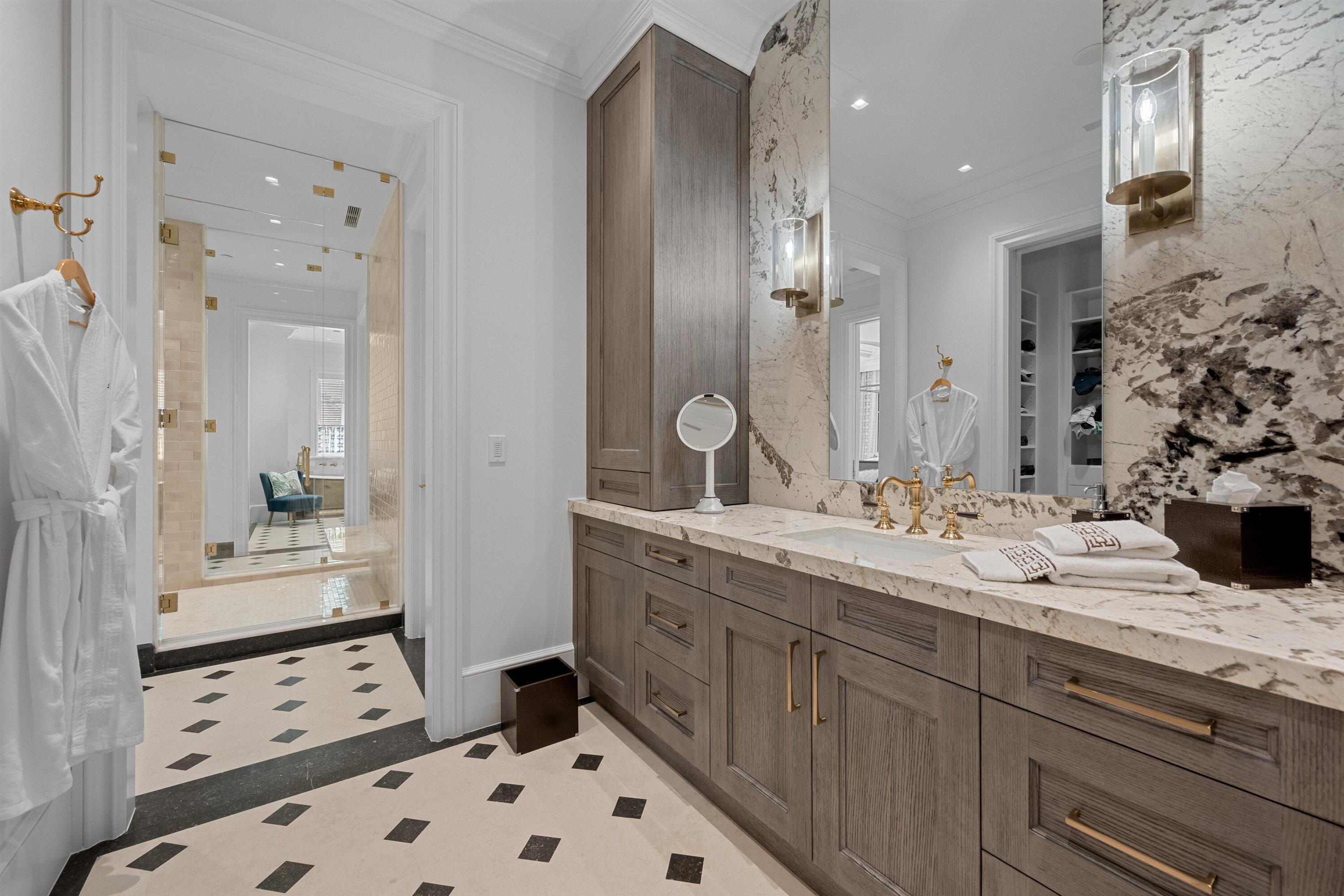 218 Brazilian Avenue