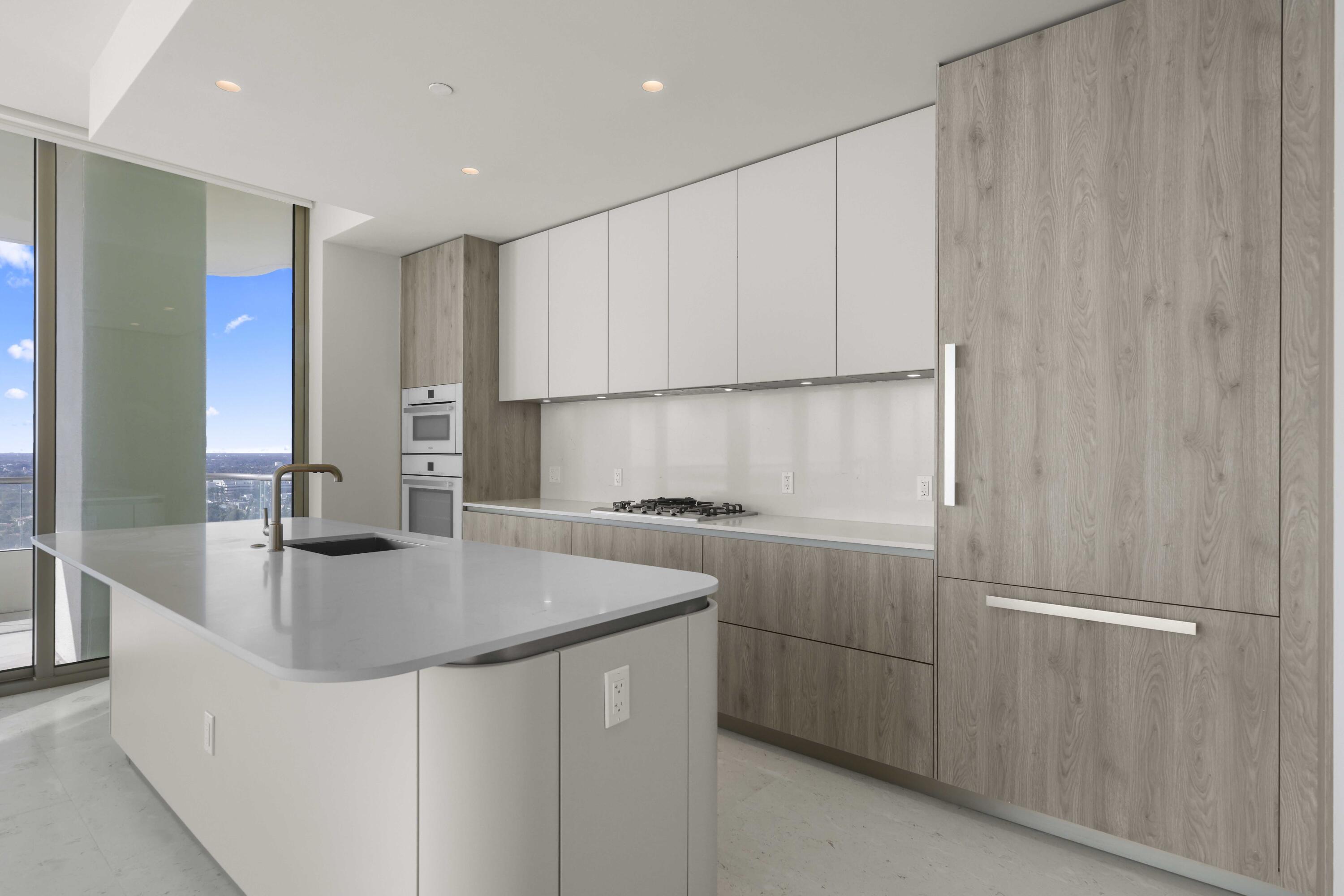 200 Arkona Court 2203