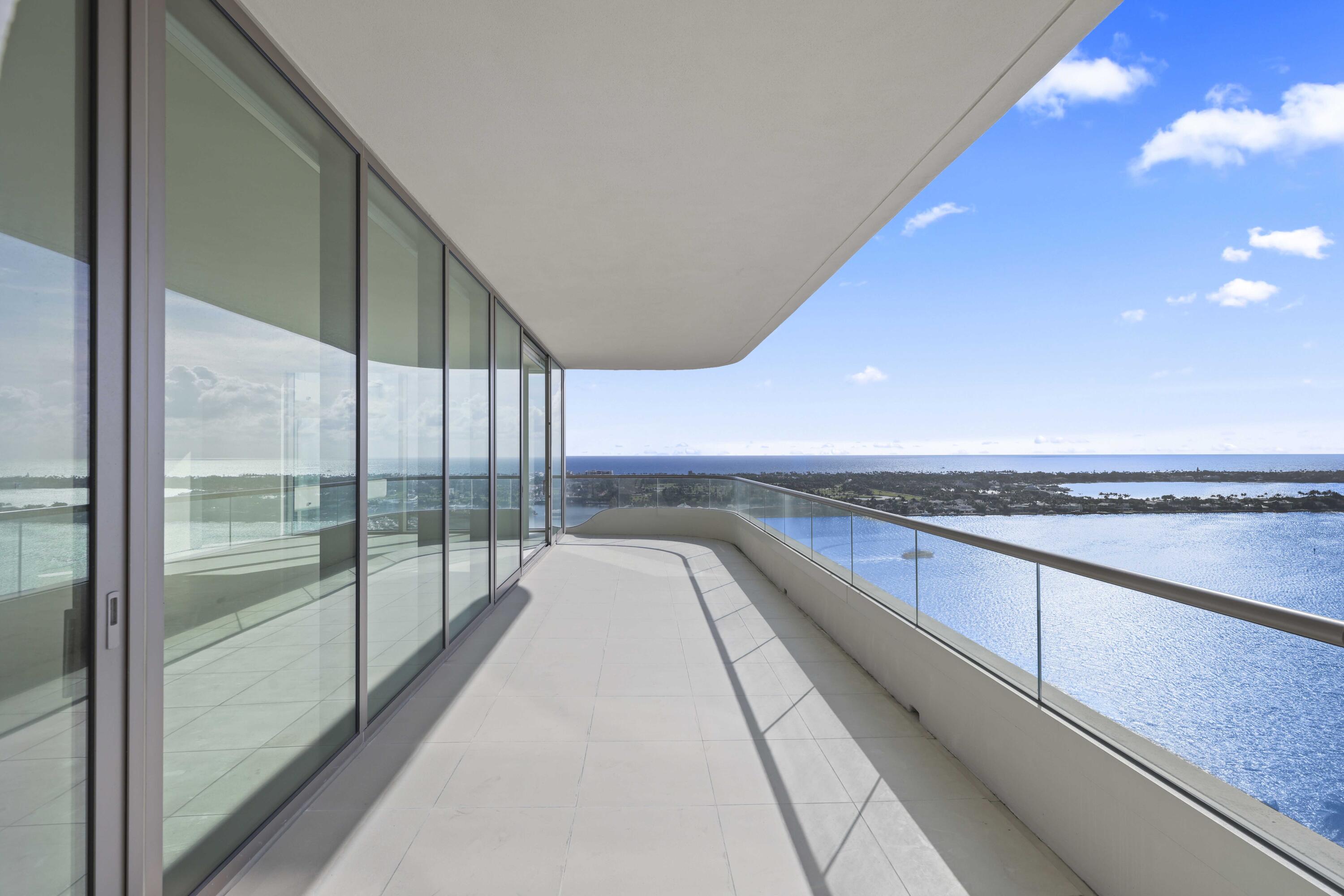 200 Arkona Court 2203