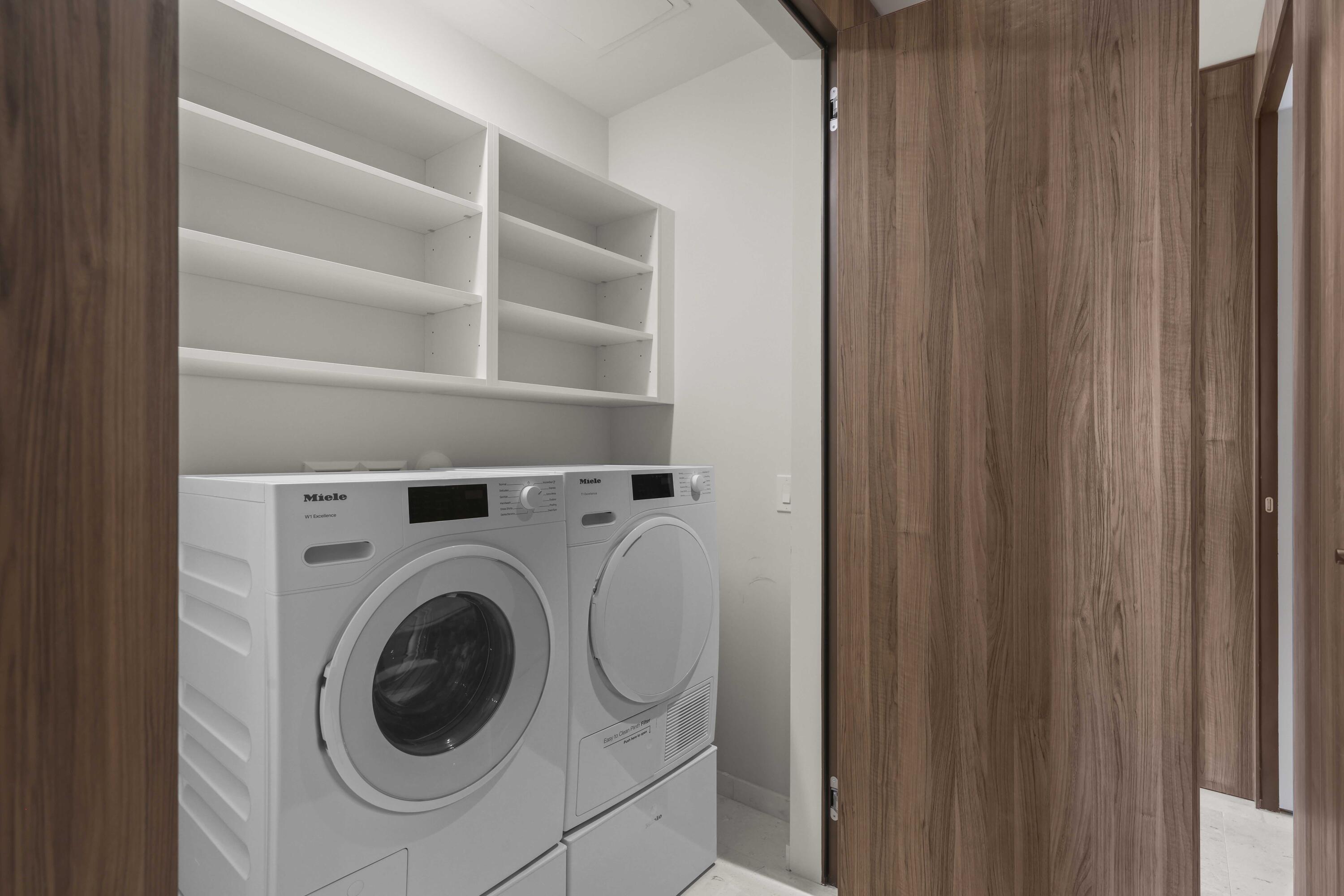 200 Arkona Court 2203