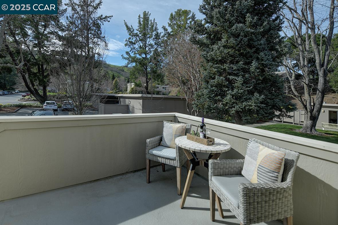 1408 Golden Rain Rd # 1