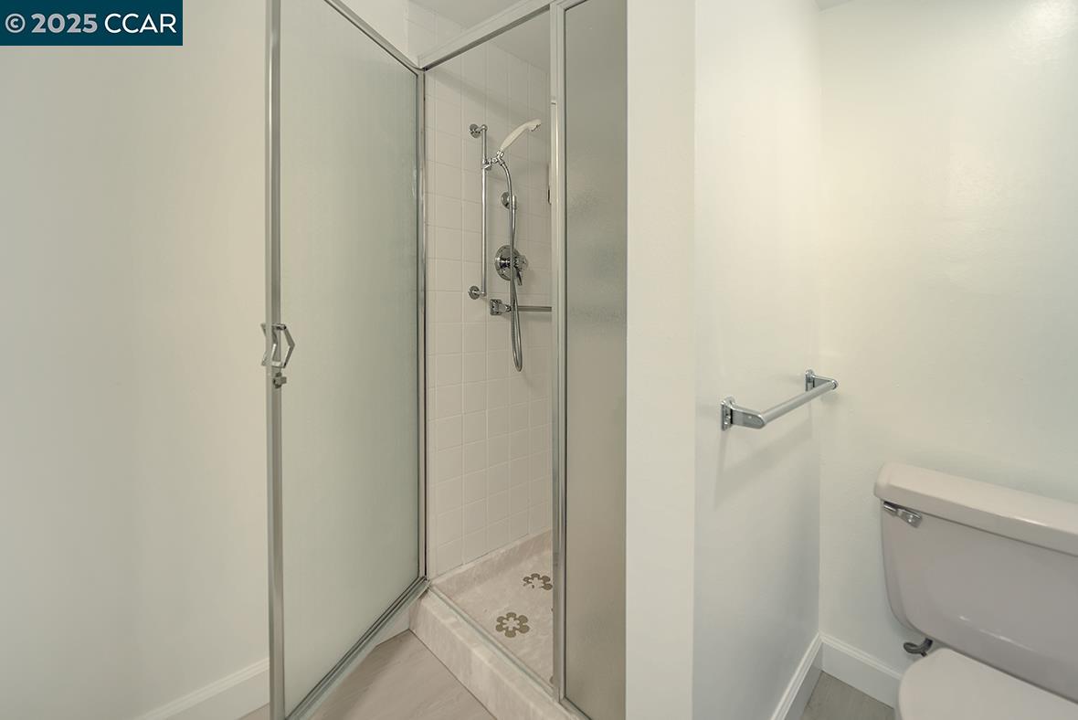 1125 Singingwood Ct # 4