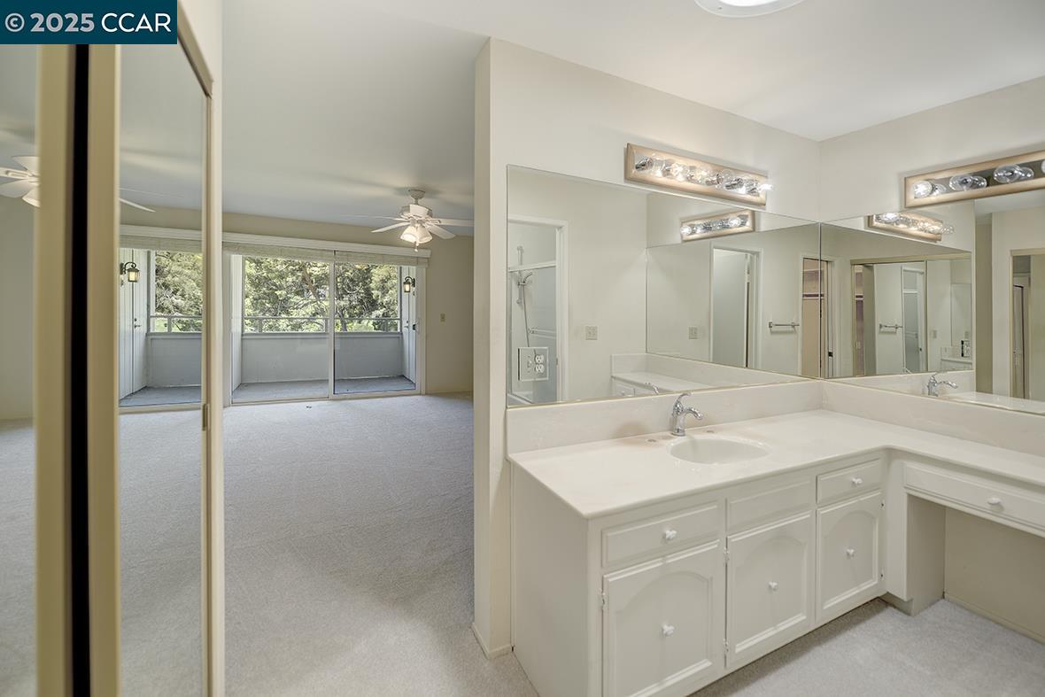 3377 Rossmoor Pkwy # 3