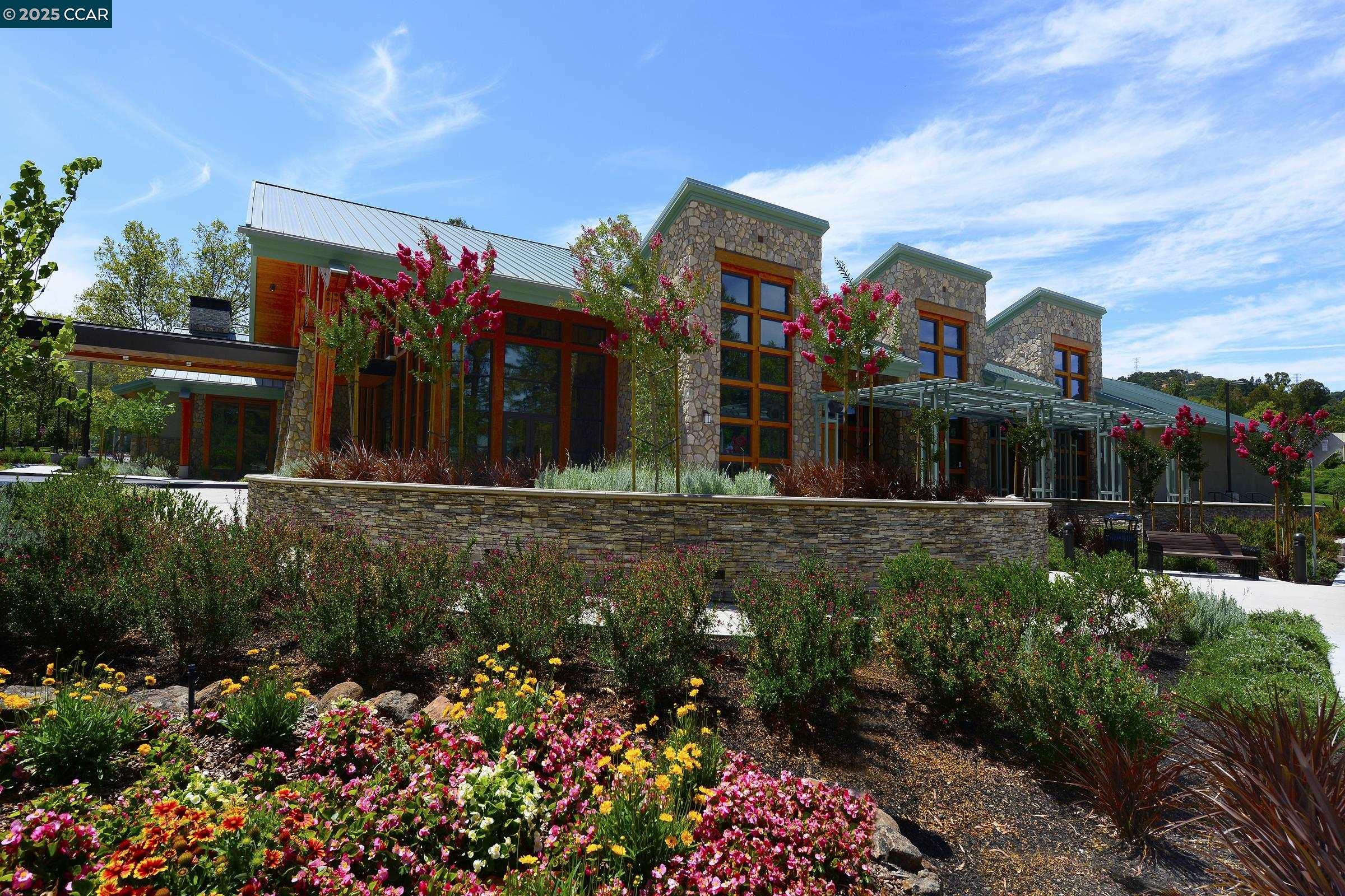 3377 Rossmoor Pkwy # 3