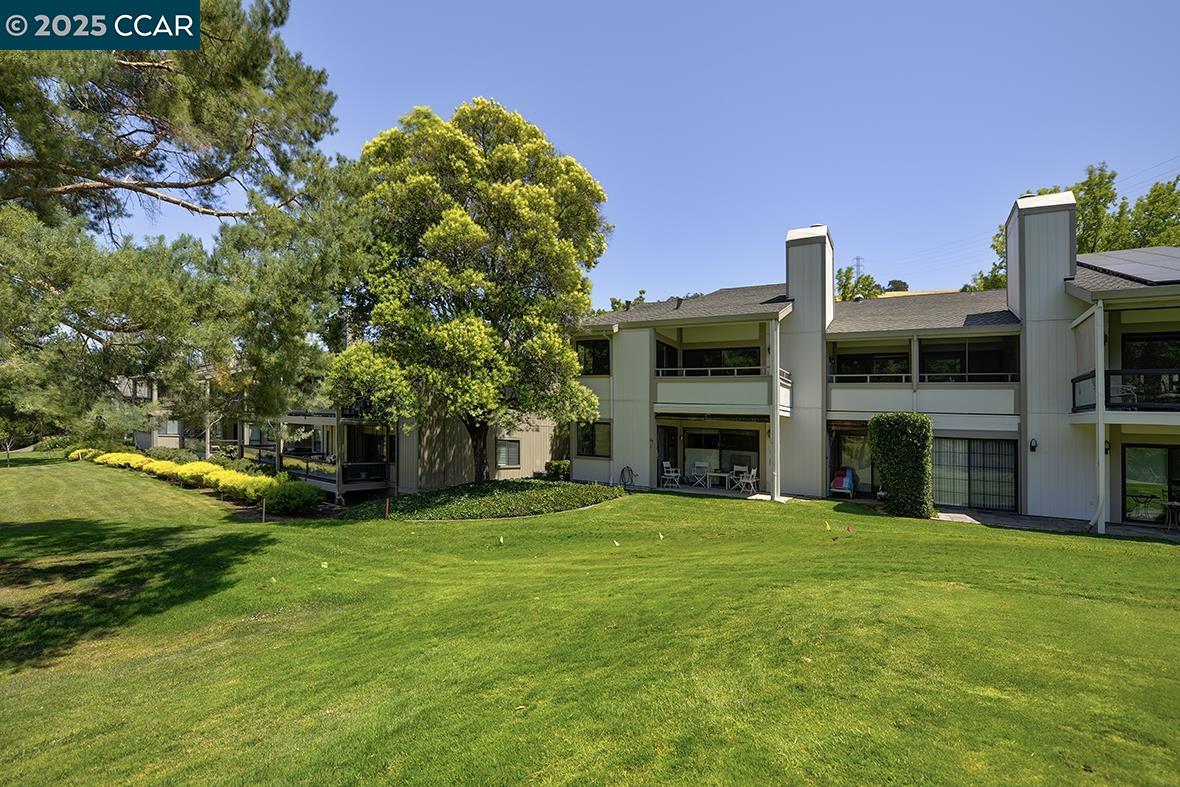 3377 Rossmoor Pkwy # 3