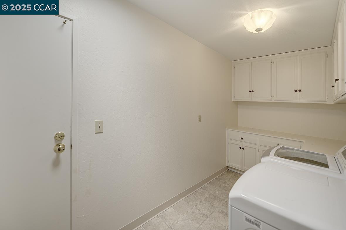 3377 Rossmoor Pkwy # 3