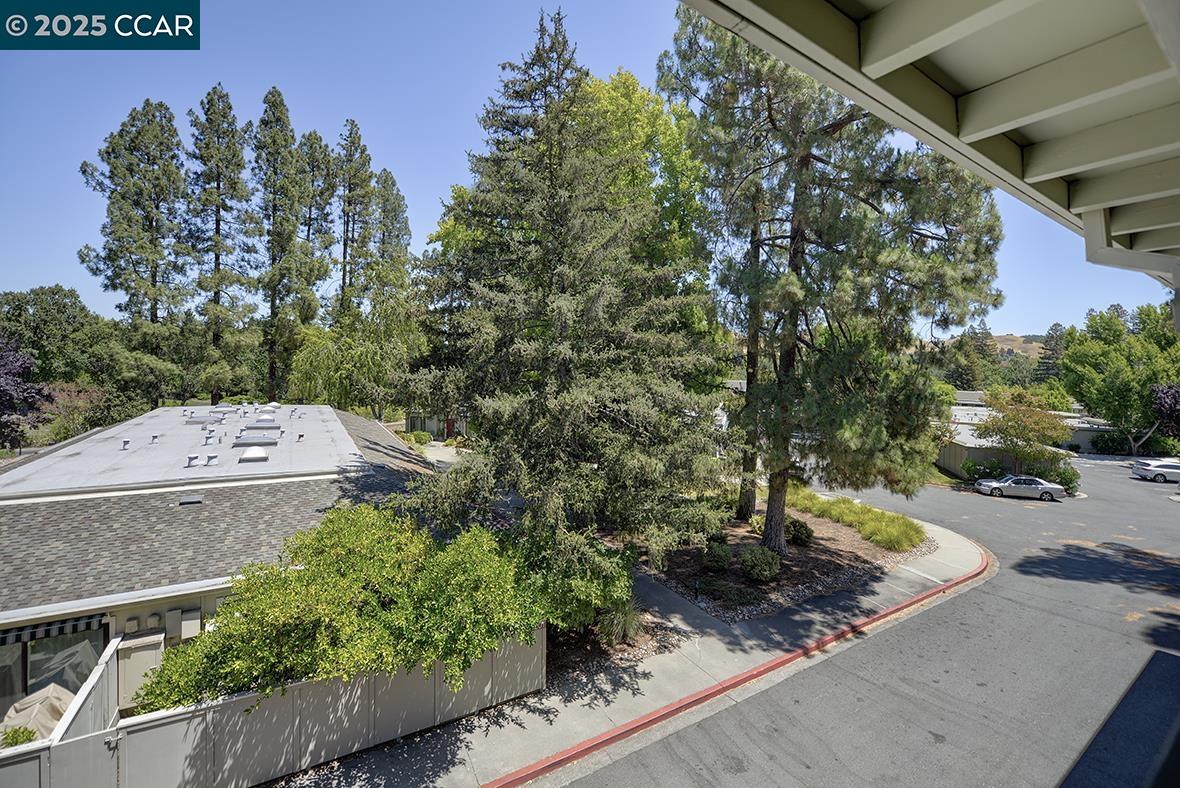 1200 Oakmont Dr # 3