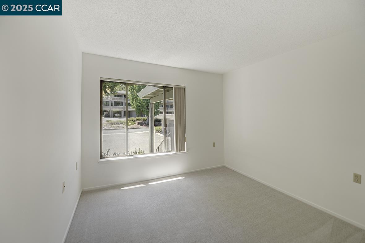 1200 Oakmont Dr # 3
