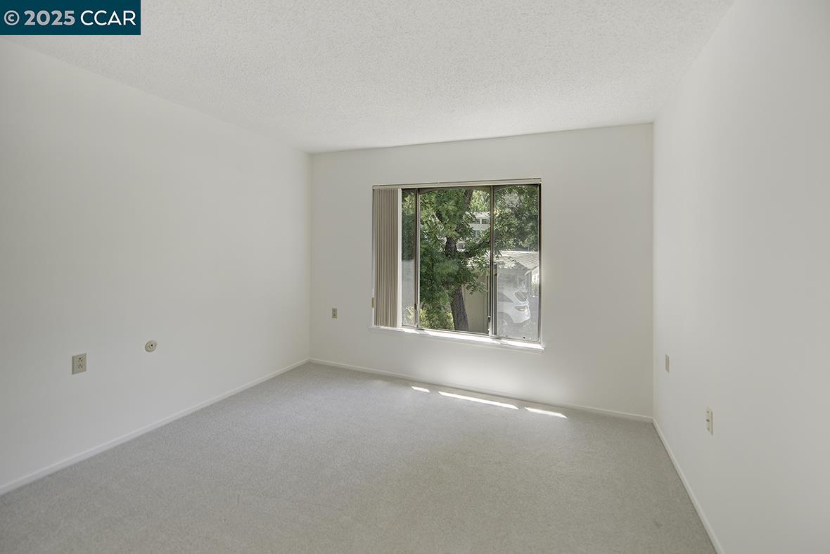 1200 Oakmont Dr # 3