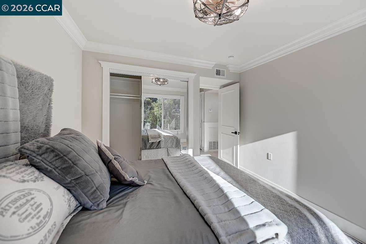 2601 Pine Knoll Dr # 16