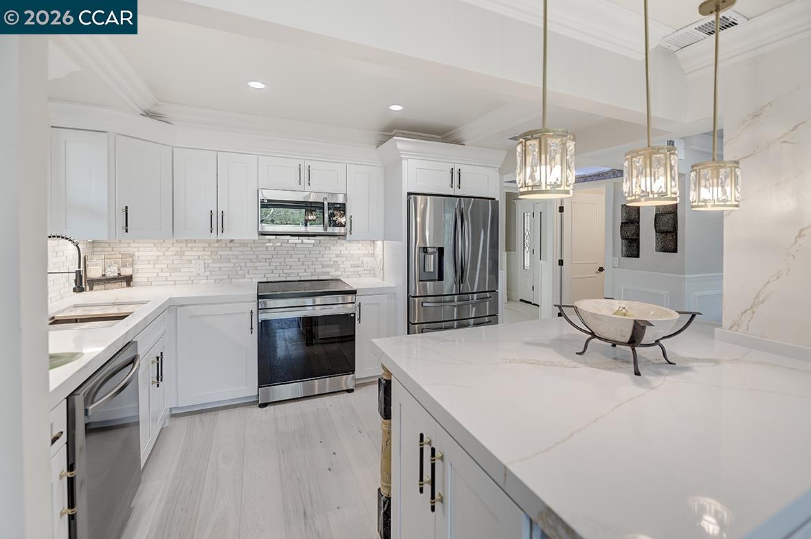 2601 Pine Knoll Dr # 16