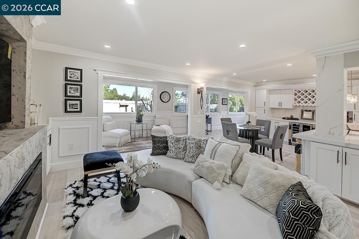 2601 Pine Knoll Dr # 16