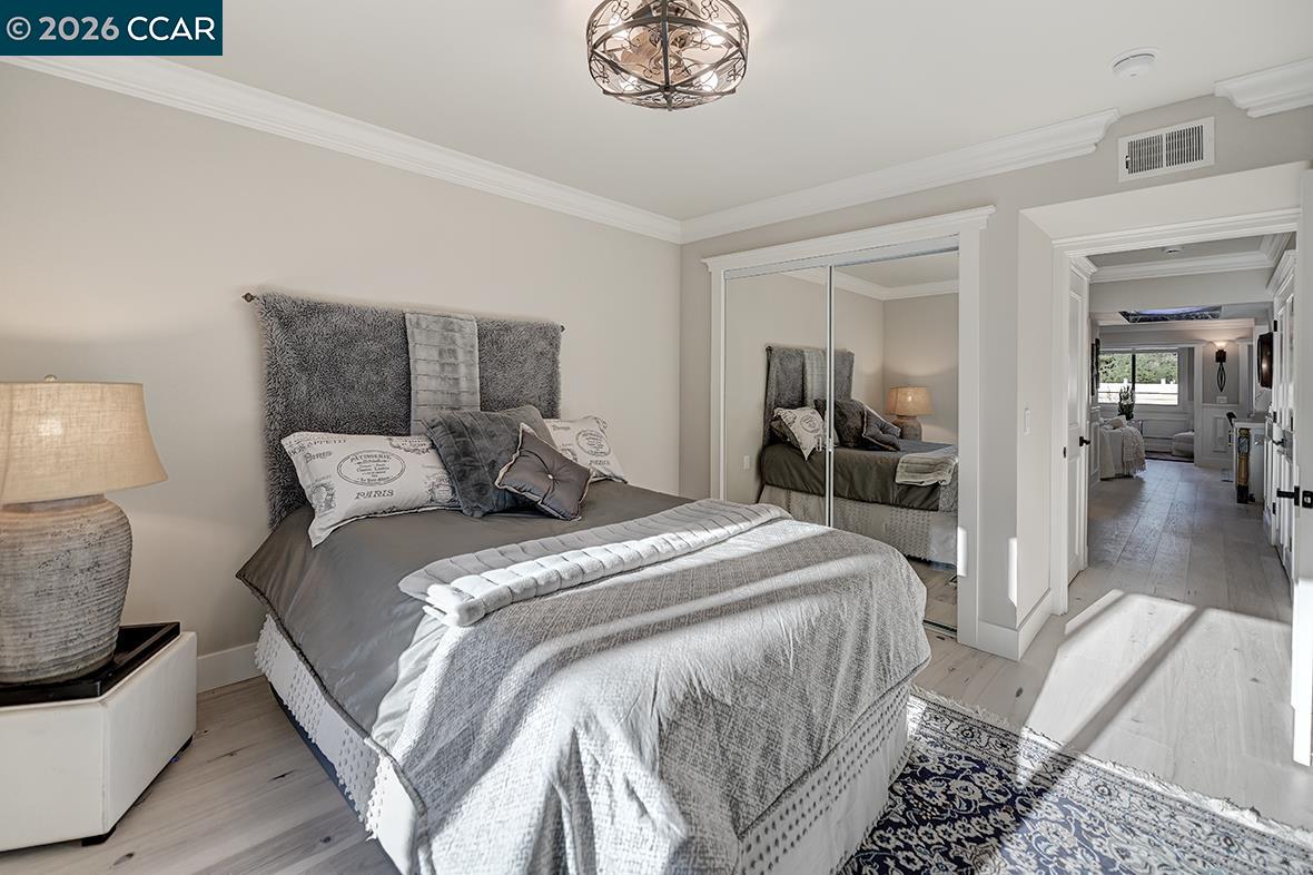 2601 Pine Knoll Dr # 16