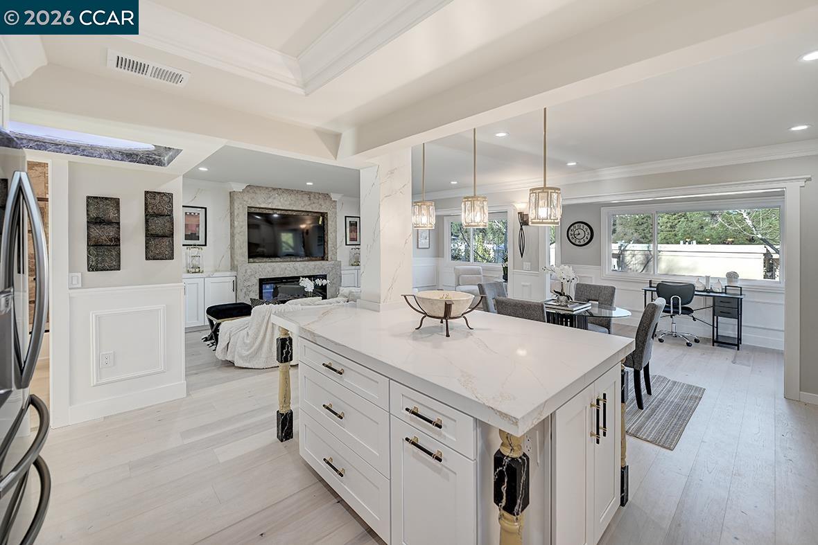 2601 Pine Knoll Dr # 16