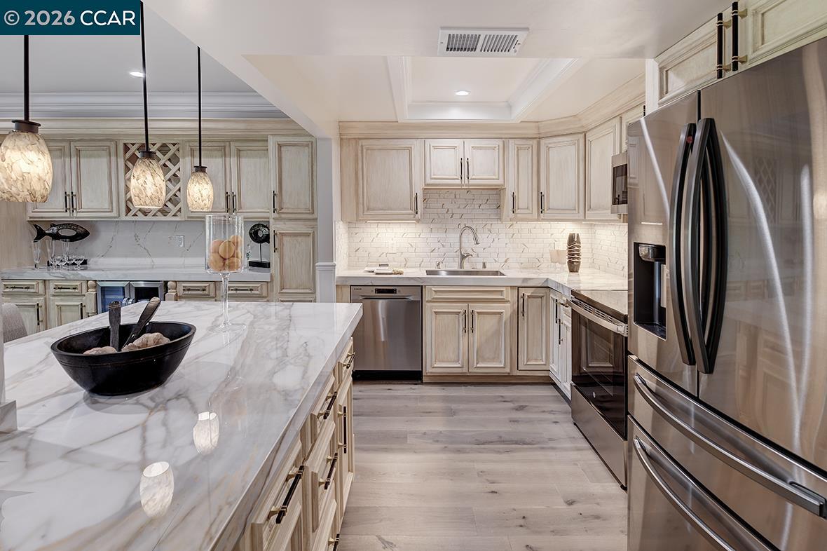 2601 Pine Knoll Dr # 8