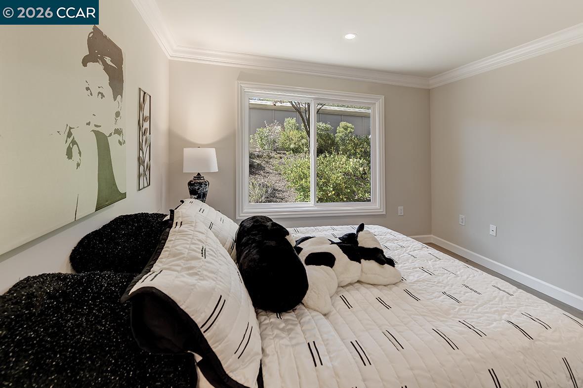 2601 Pine Knoll Dr # 8