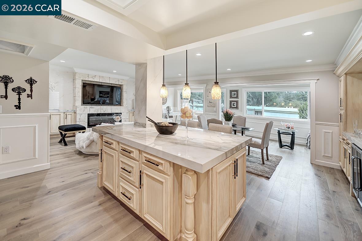 2601 Pine Knoll Dr # 8